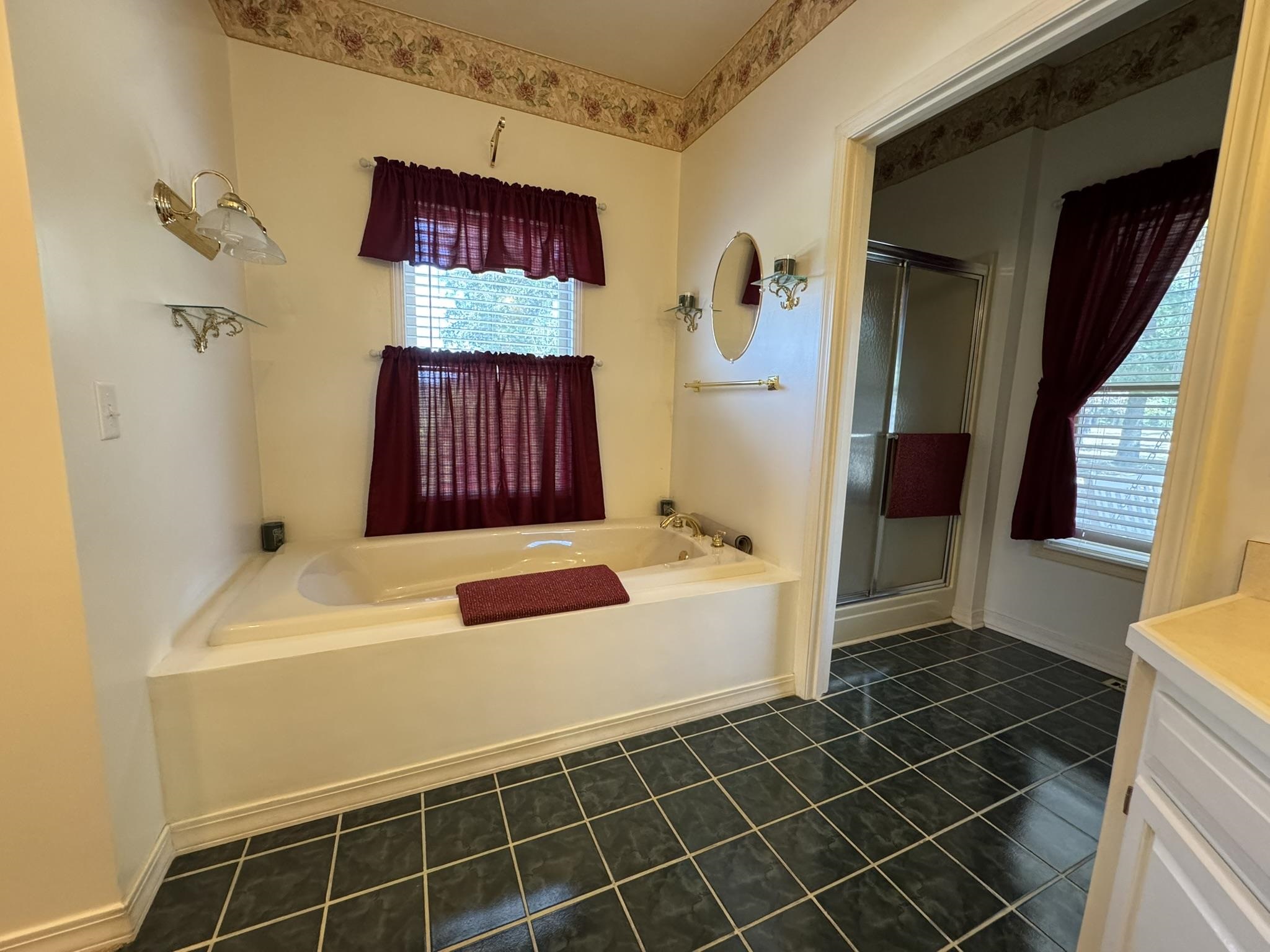 4472 Sweet Home Road Property Photo 19
