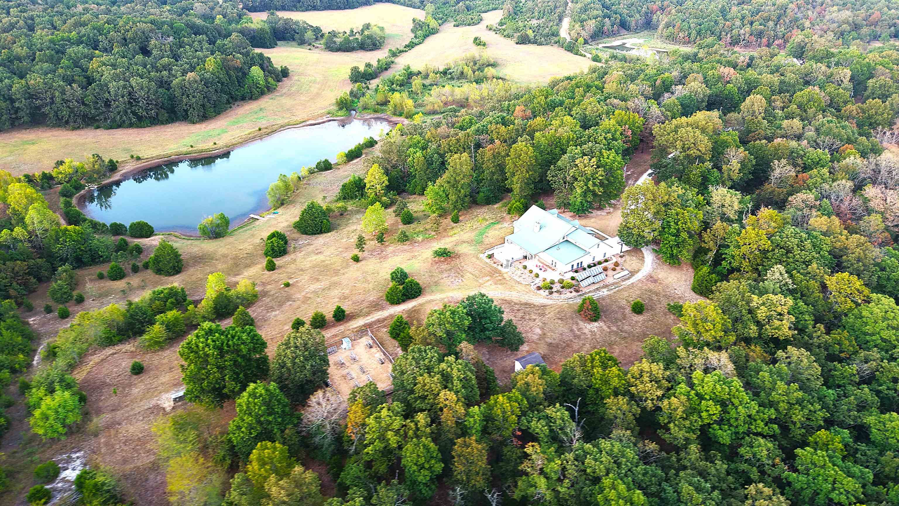 4472 Sweethome Road Property Photo 1