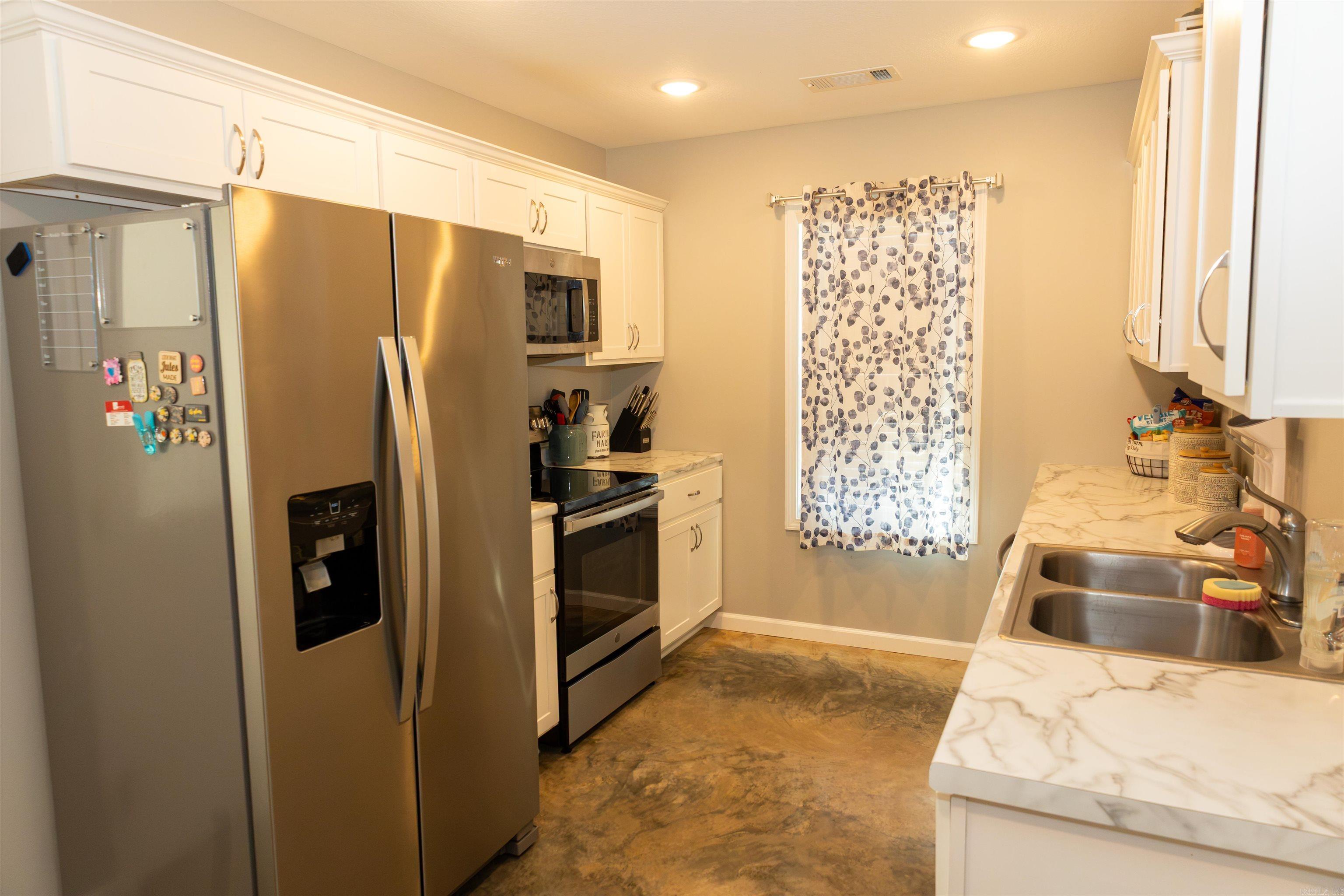 108 Drake Property Photo 4
