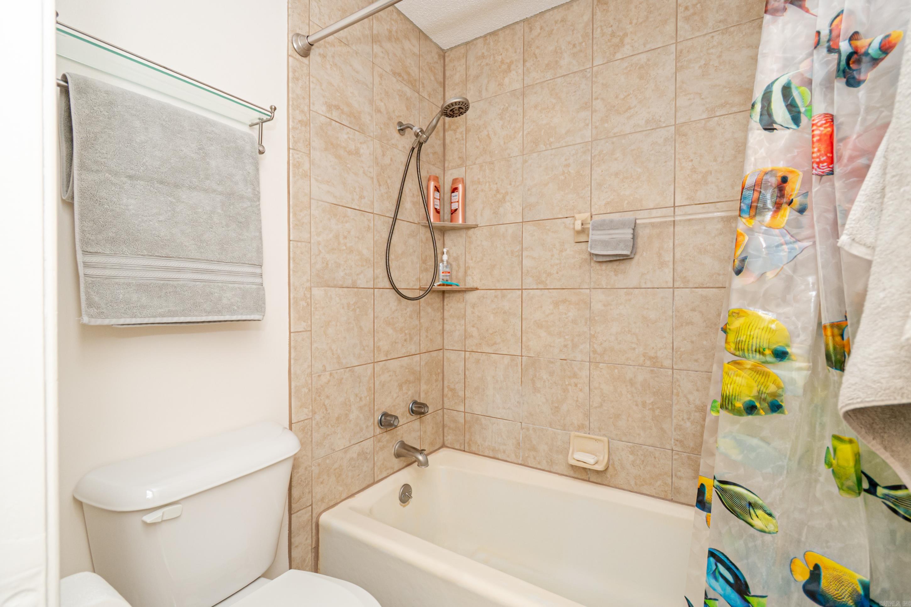 2312 W Elm St Property Photo 10
