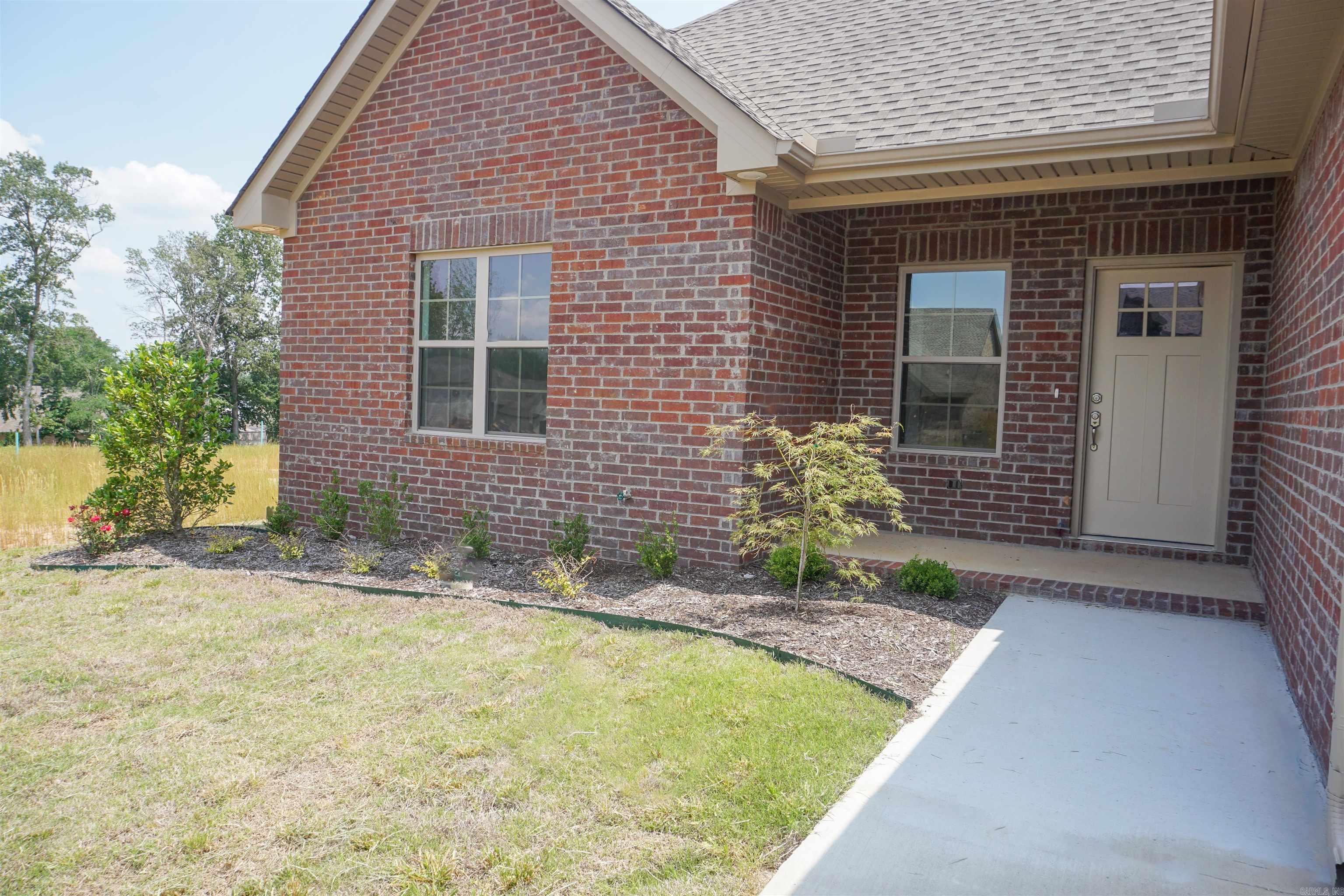 616 Prospect Valley Drive Property Photo 2