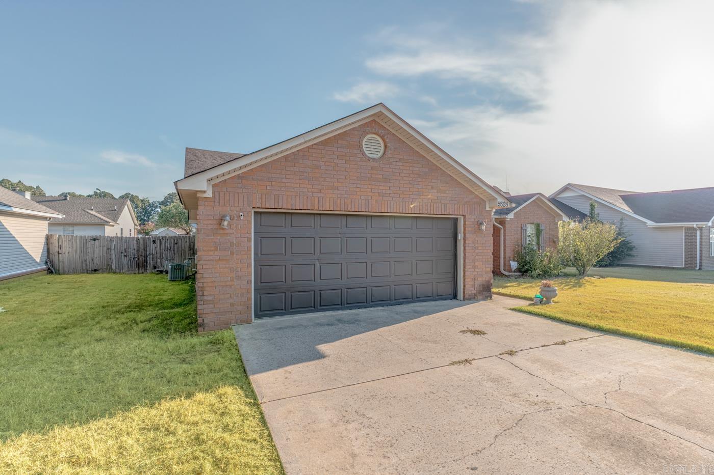 5528 Caribbean Pl Property Photo 7