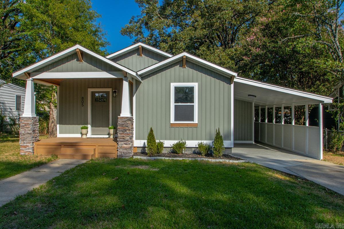 805 N Pierce Street Property Photo 1