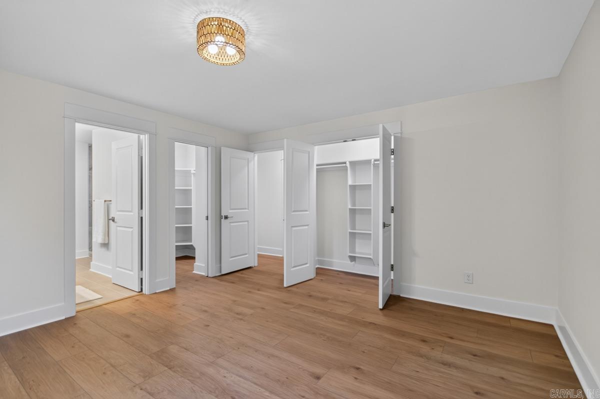 805 N Pierce Street Property Photo 18