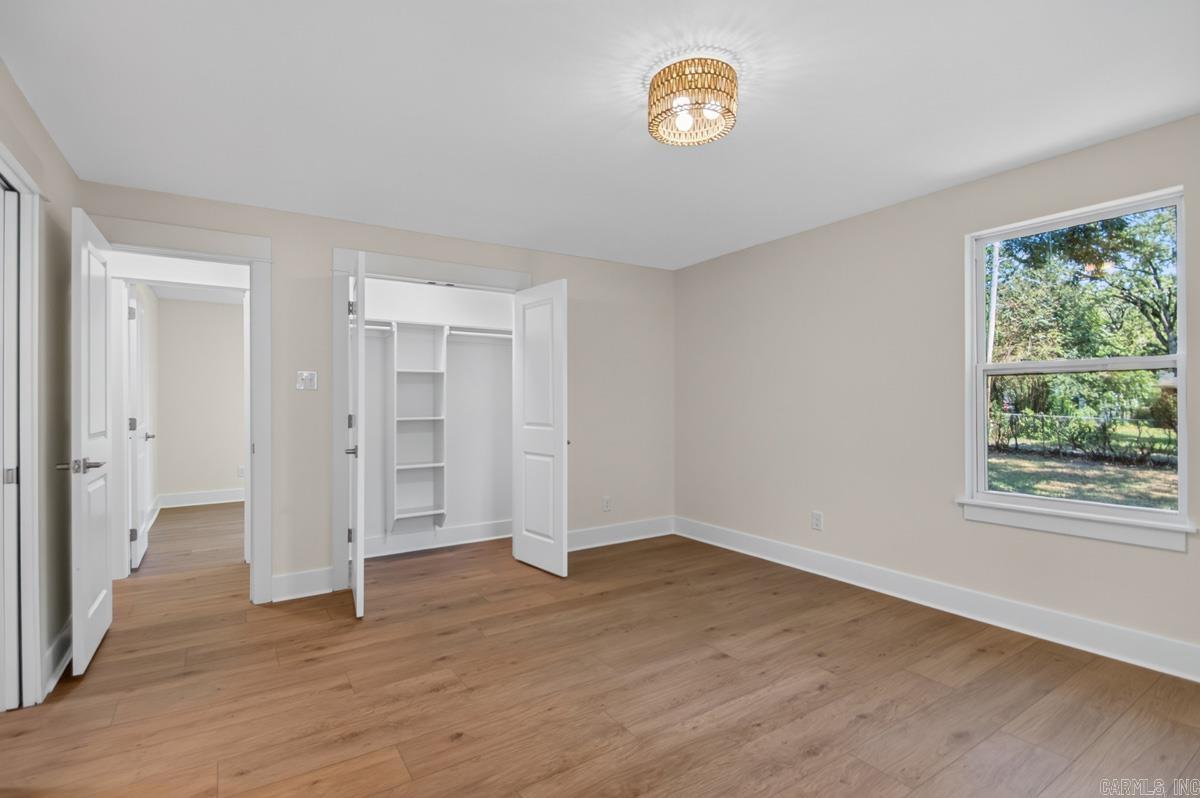 805 N Pierce Street Property Photo 19