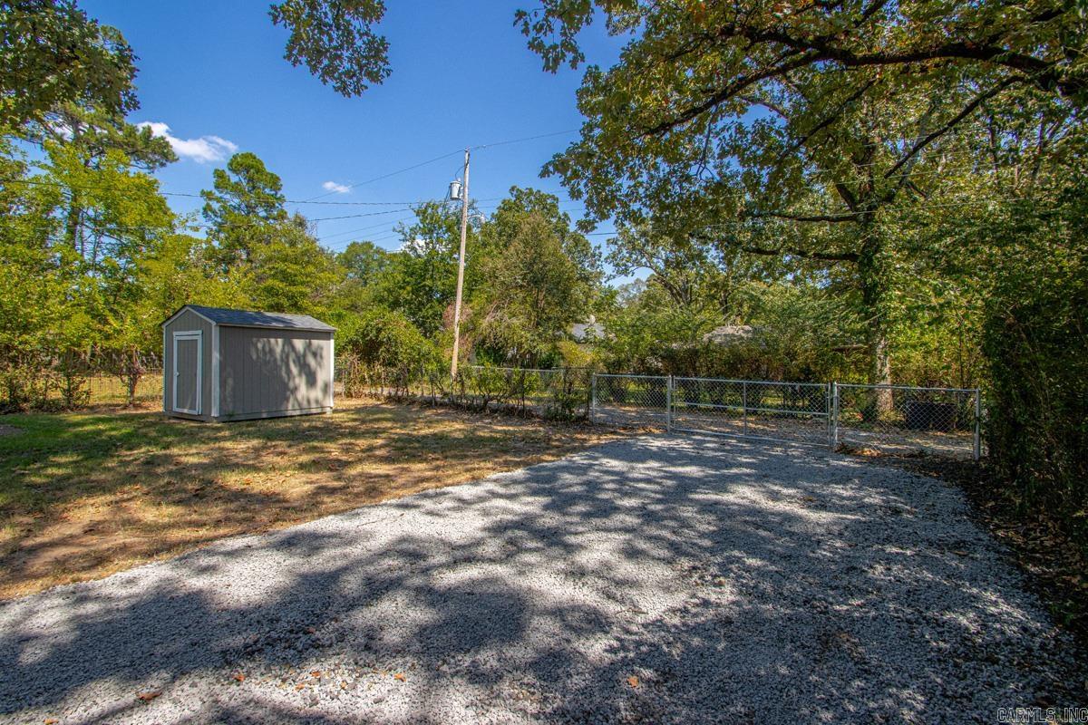 805 N Pierce Street Property Photo 30