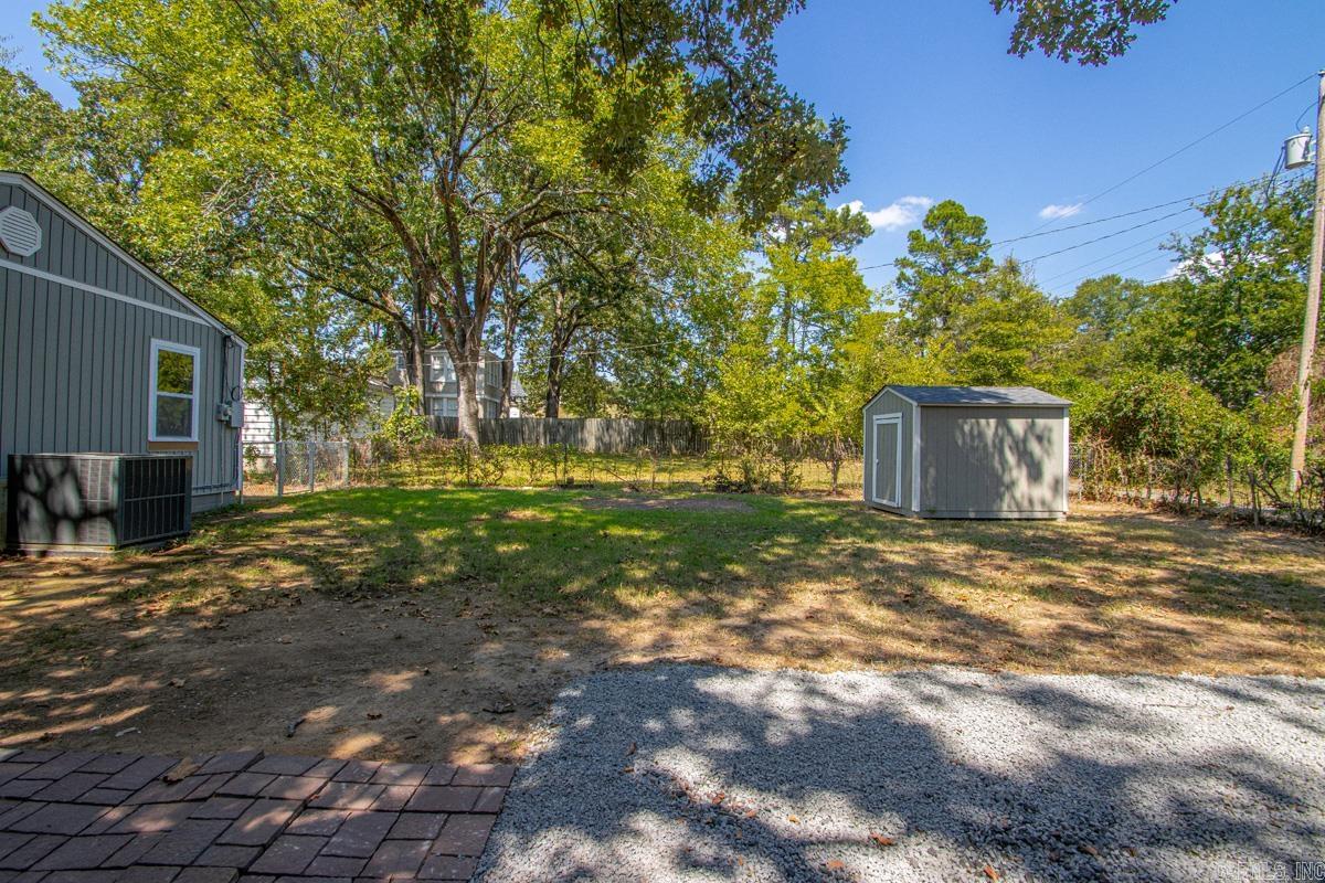 805 N Pierce Street Property Photo 31