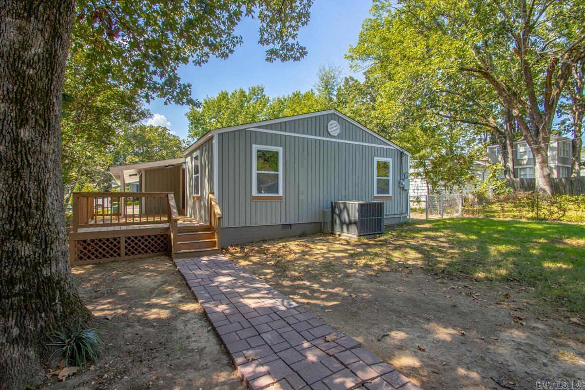 805 N Pierce Street Property Photo 32