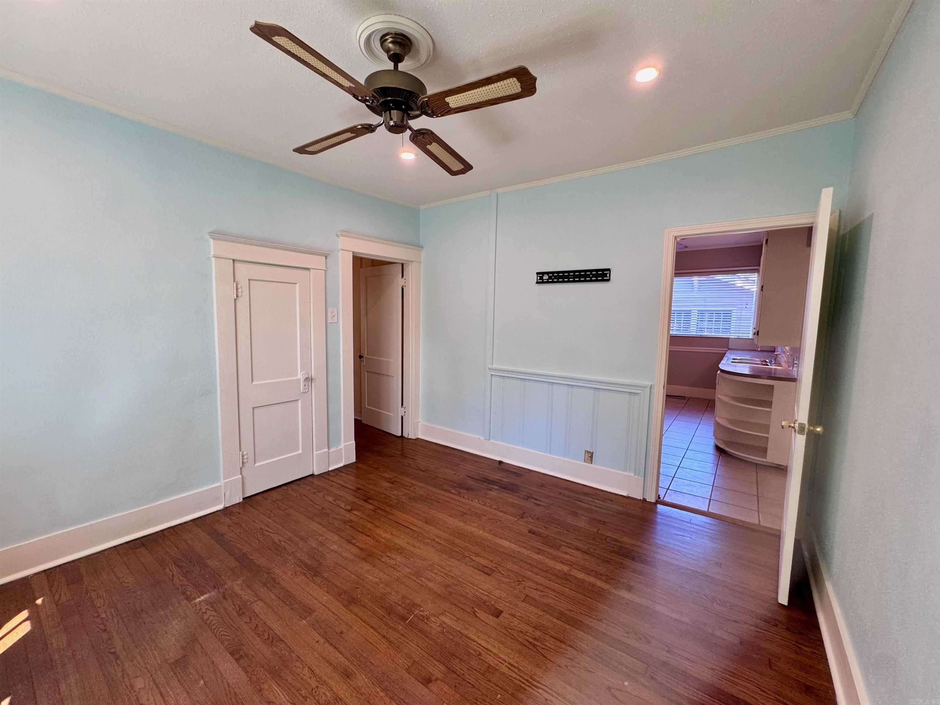 4805 Lee Avenue Property Photo 12