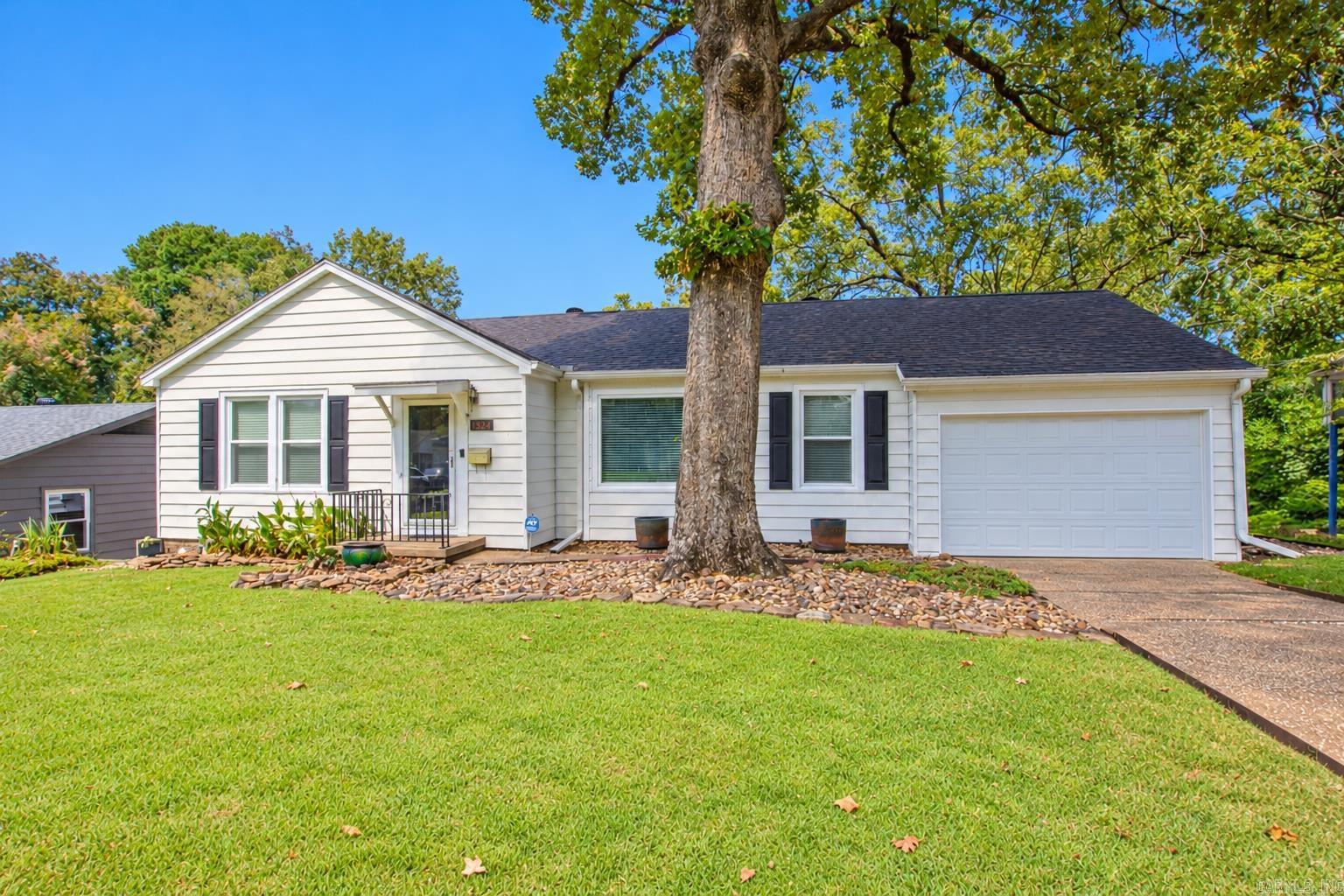 1324 Pine Valley Road Property Photo 1