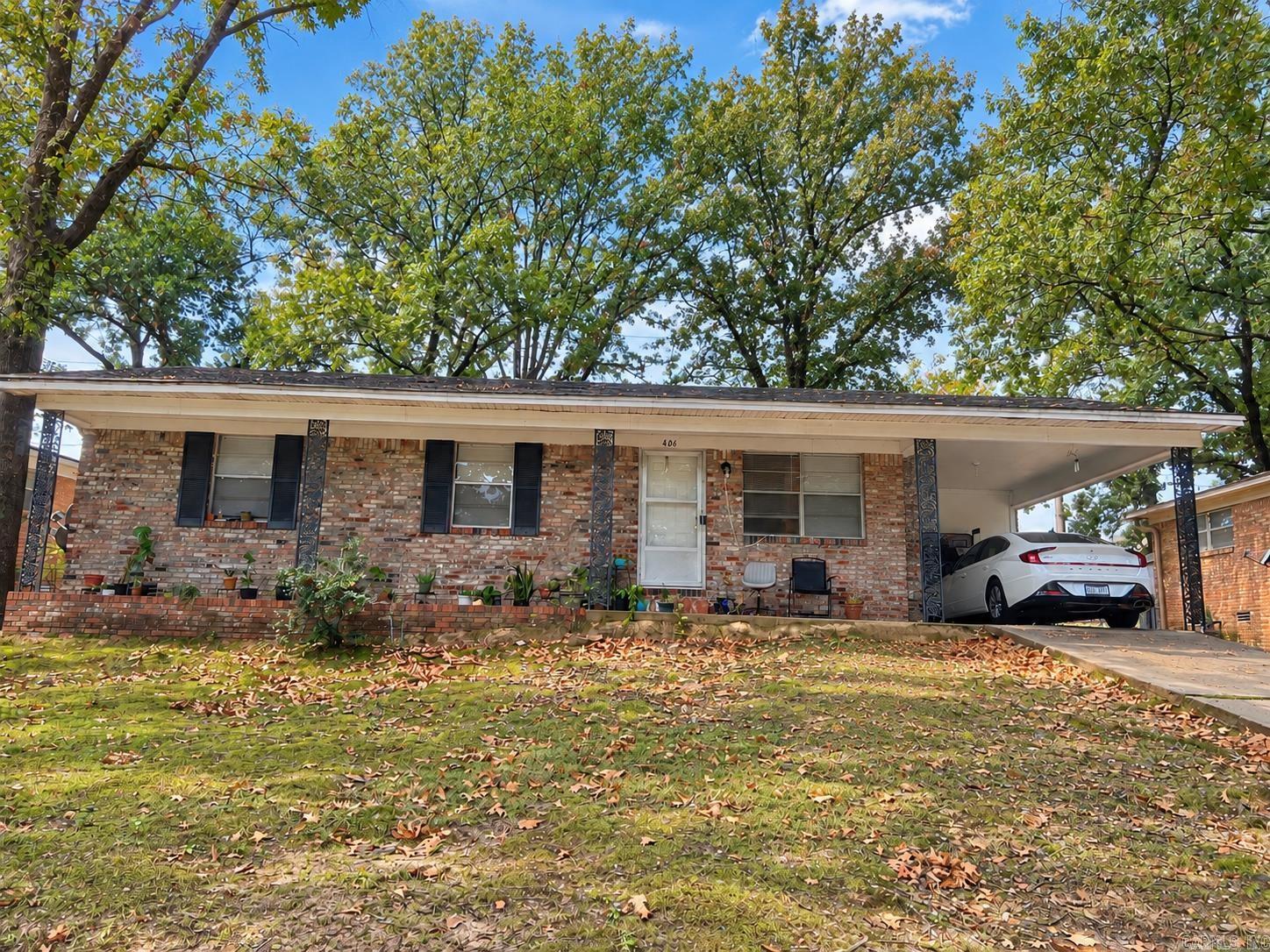 406 Malibu Drive Property Photo 1