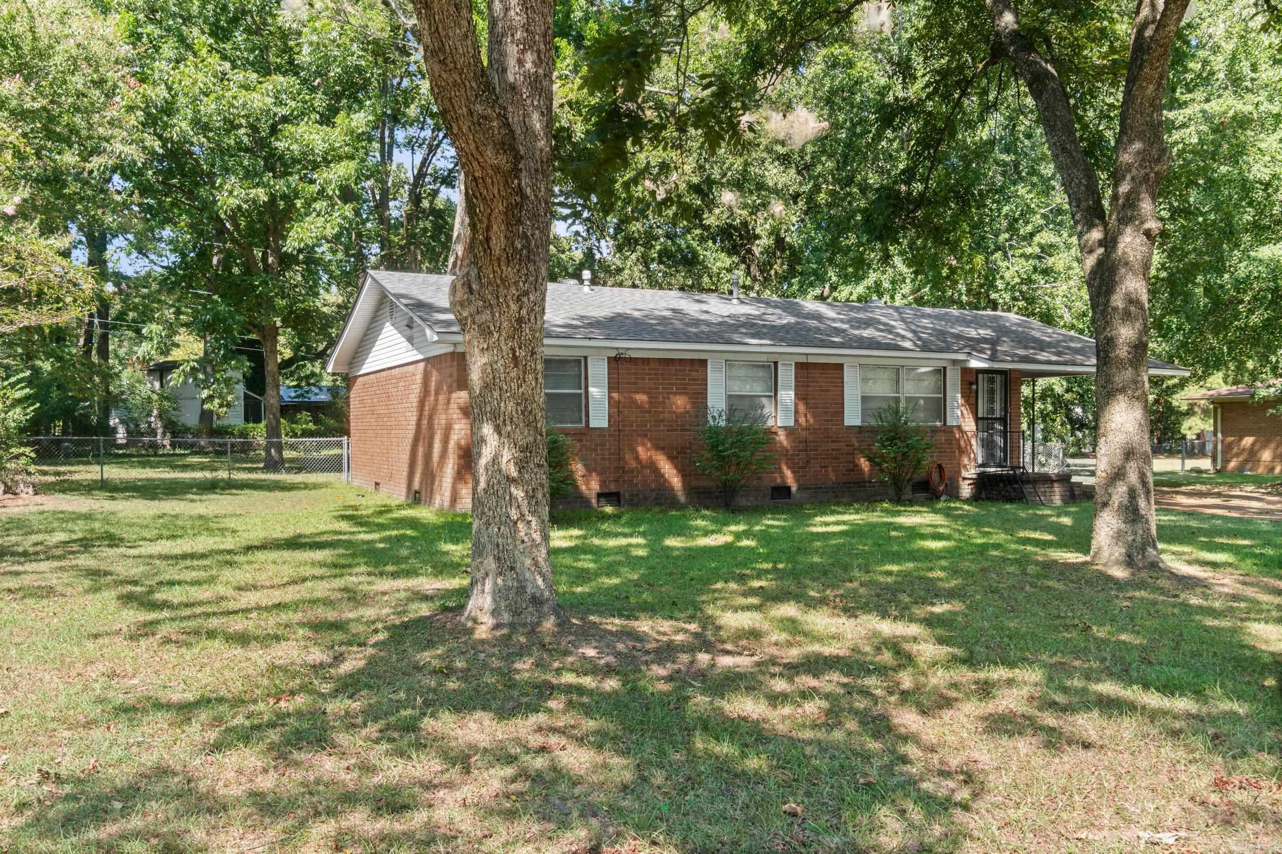 606 Ethel Dr. Property Photo 2