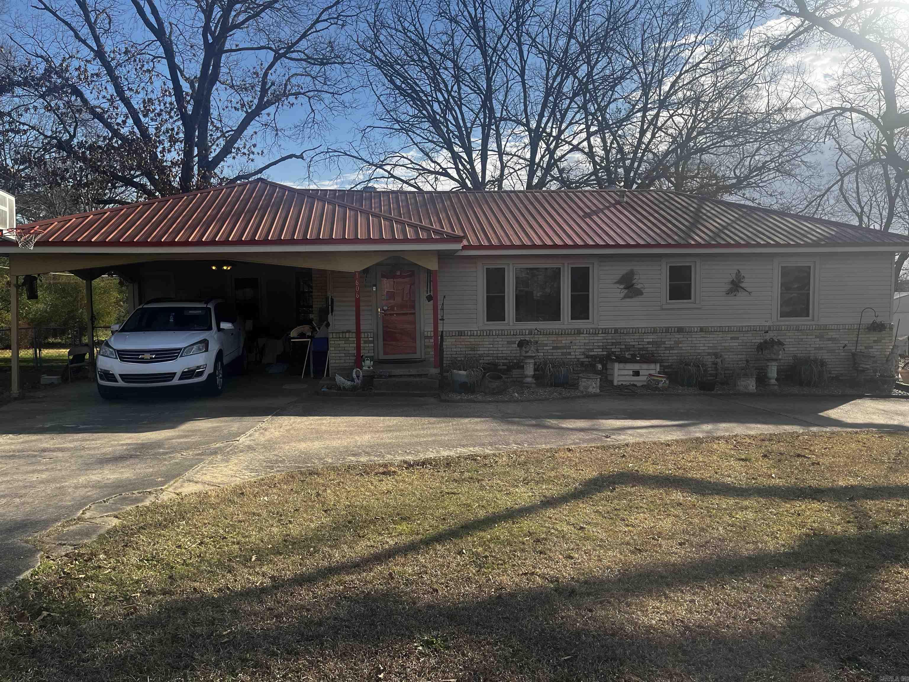 1606 Hatcher Road Property Photo 1