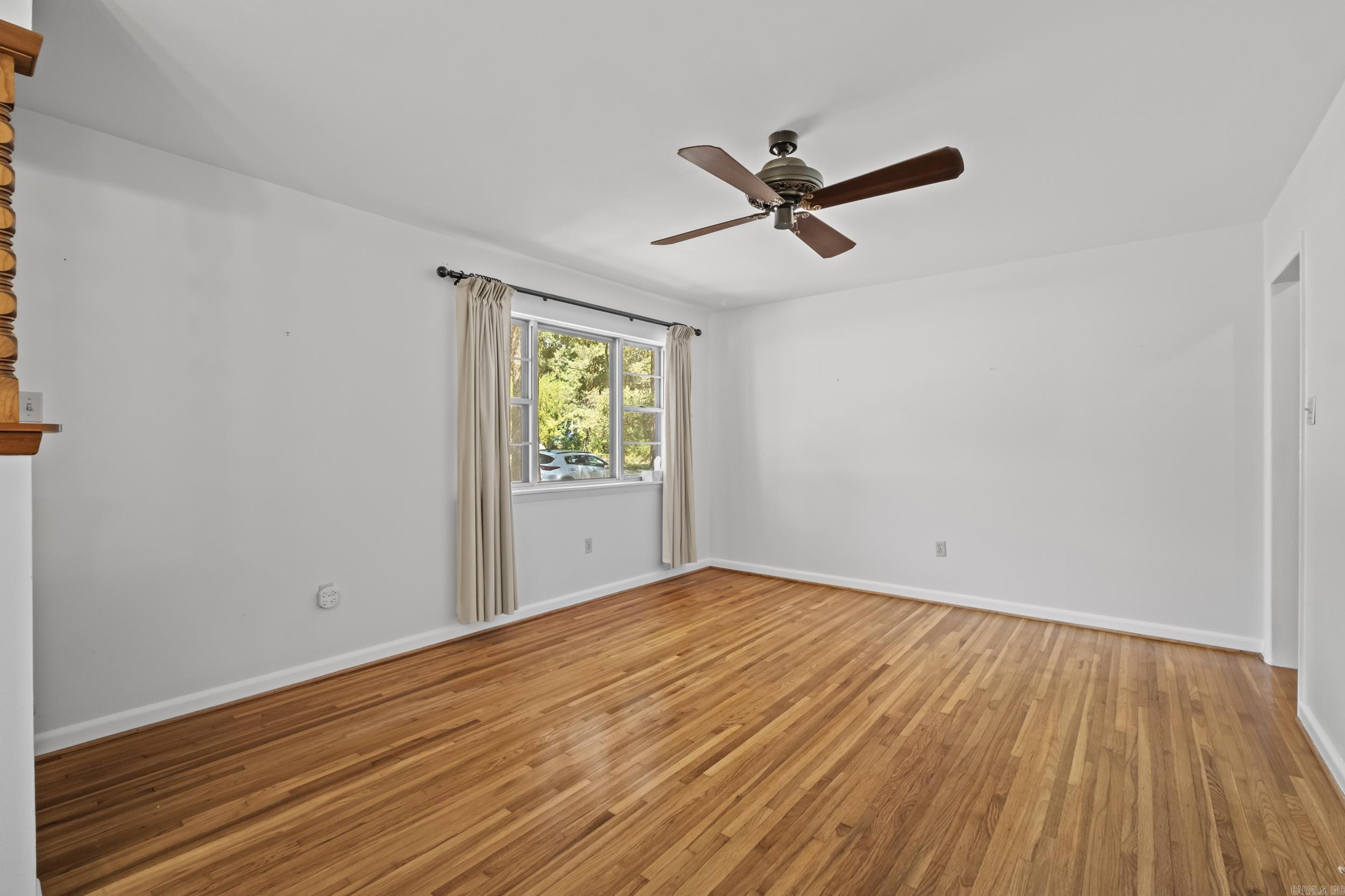 1010 W 54th Street Property Photo 5