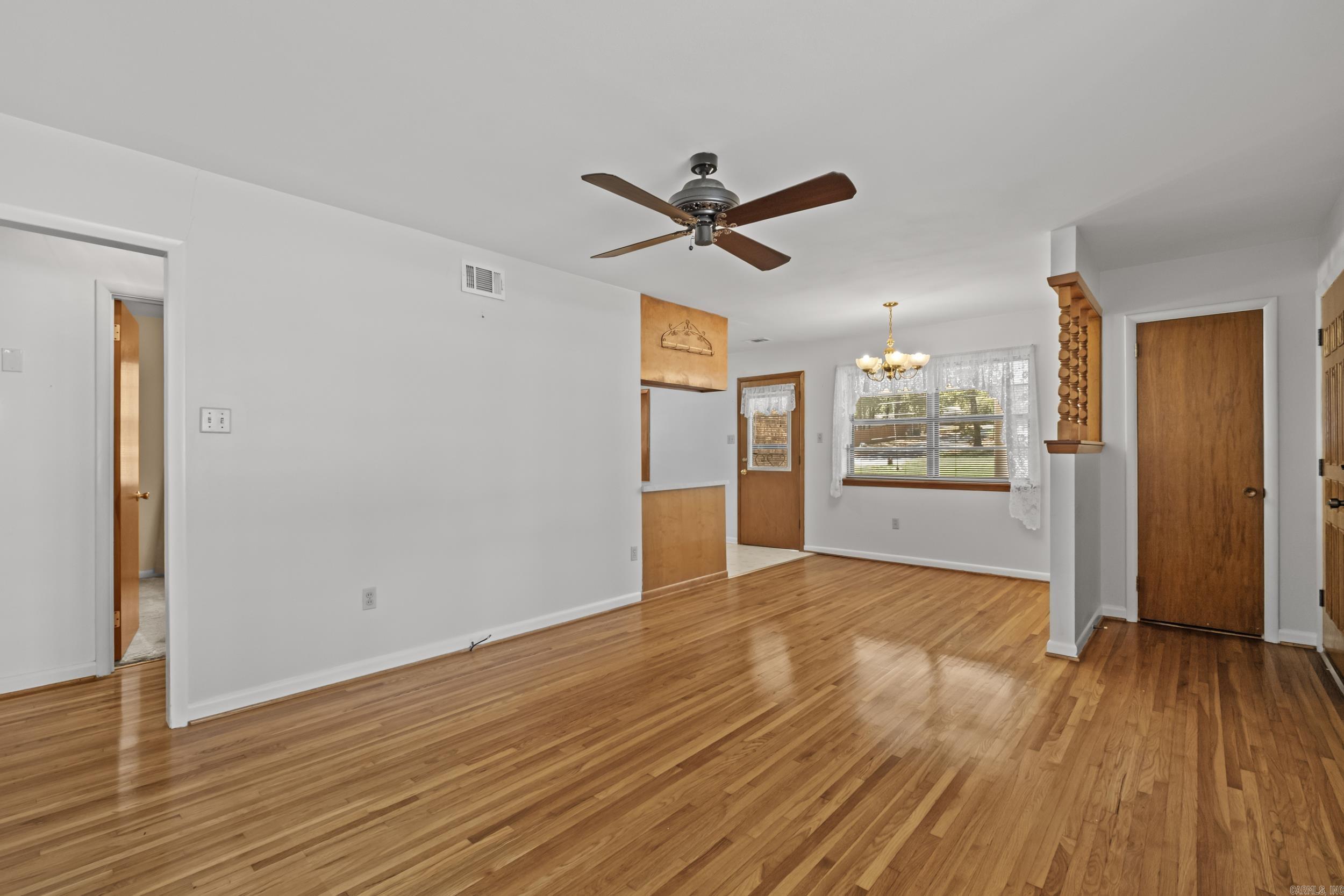 1010 W 54th Street Property Photo 7