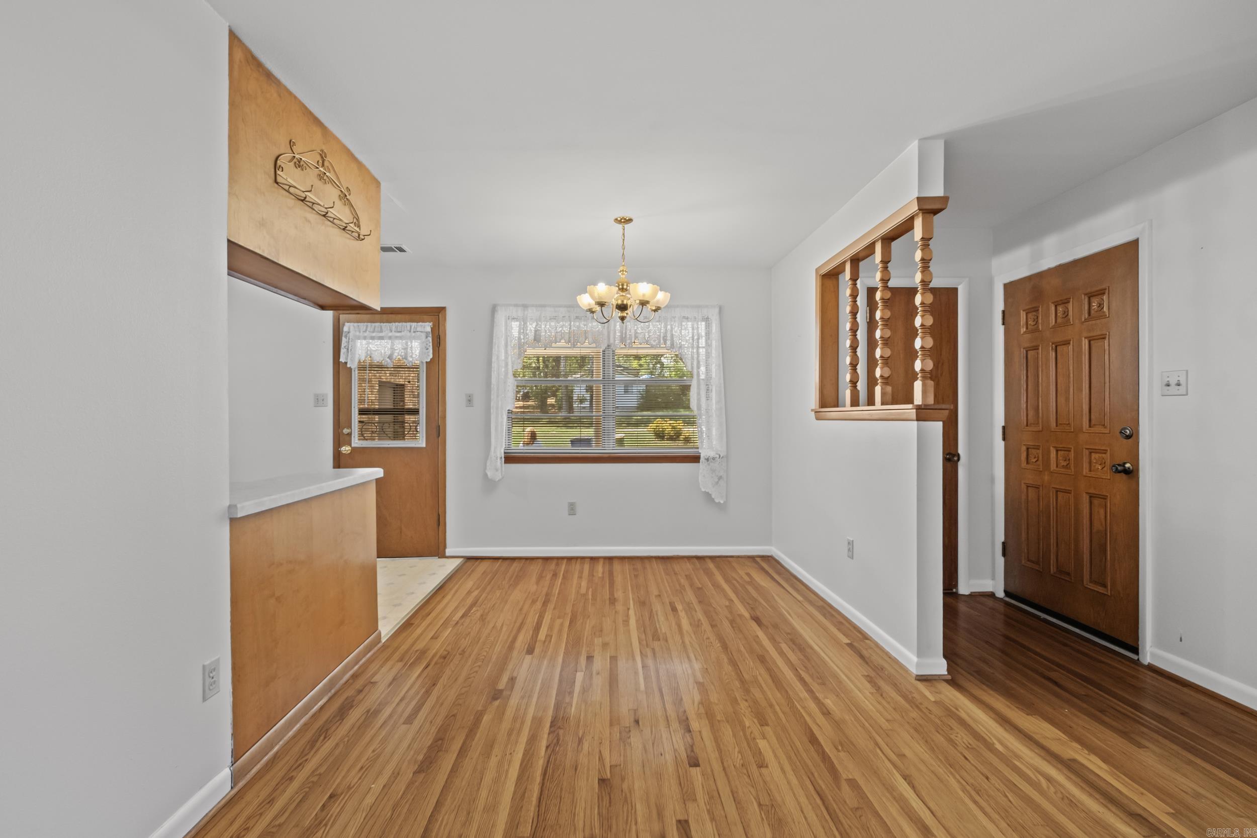 1010 W 54th Street Property Photo 8