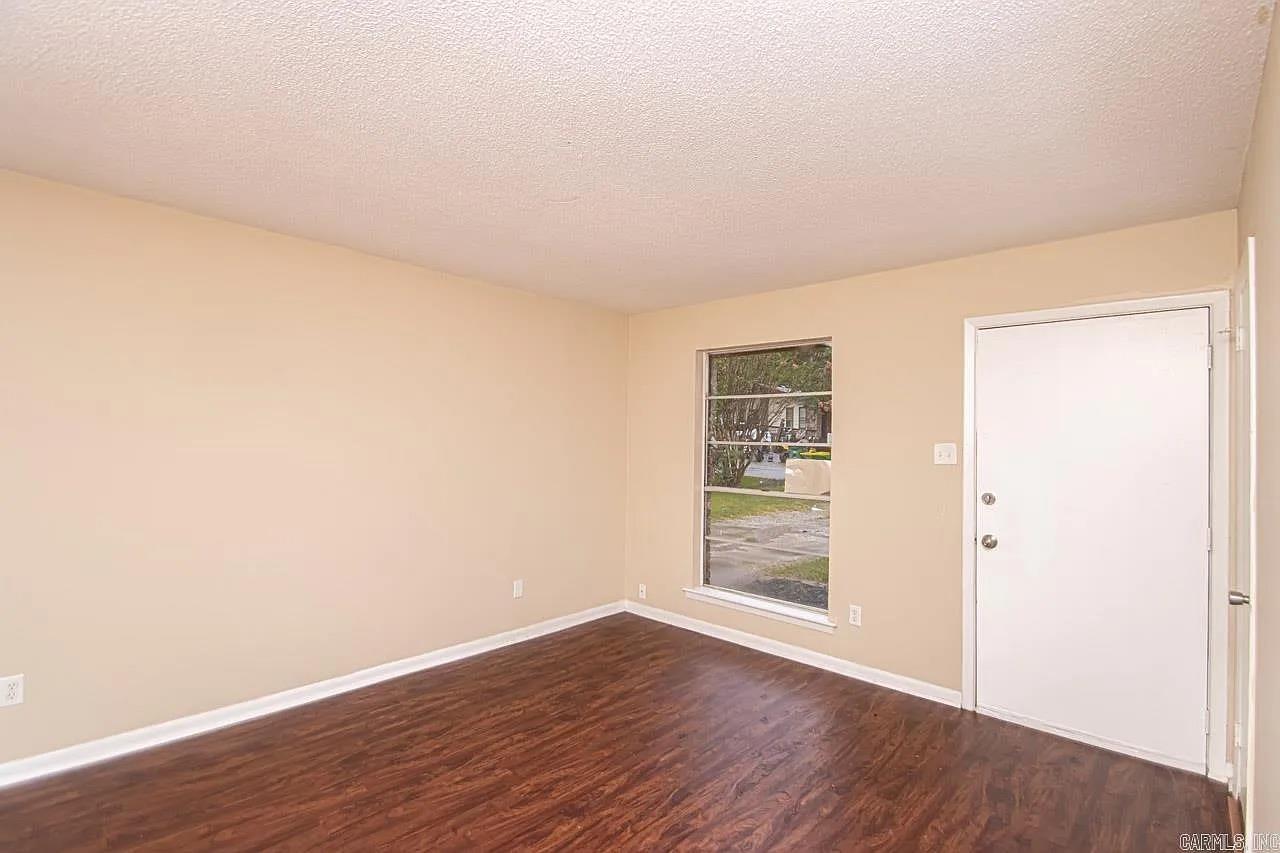 17 Compass Point St Point Property Photo 7
