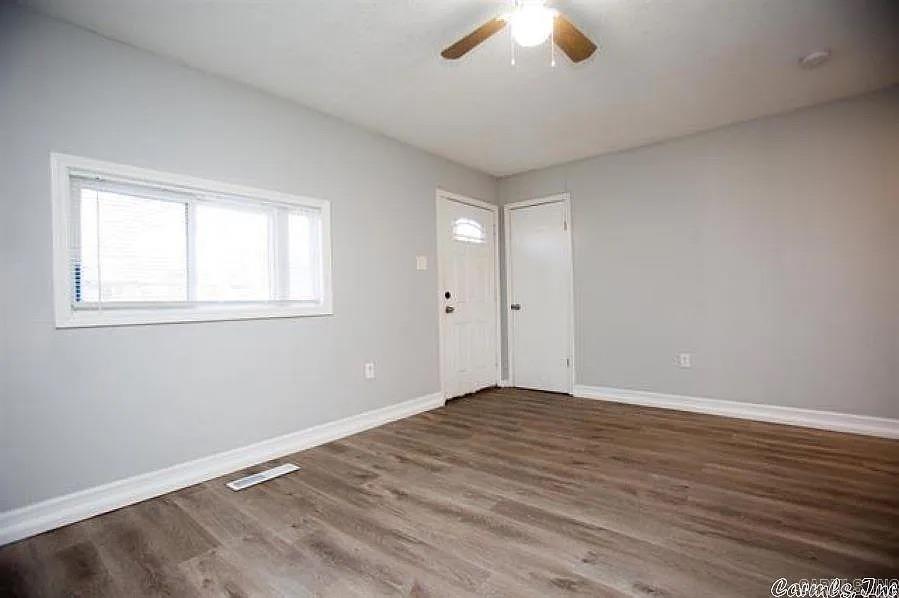 15 Eaton Dr Drive Property Photo 2