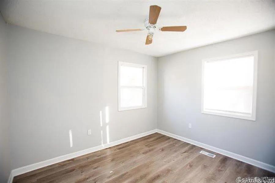 15 Eaton Dr Drive Property Photo 9
