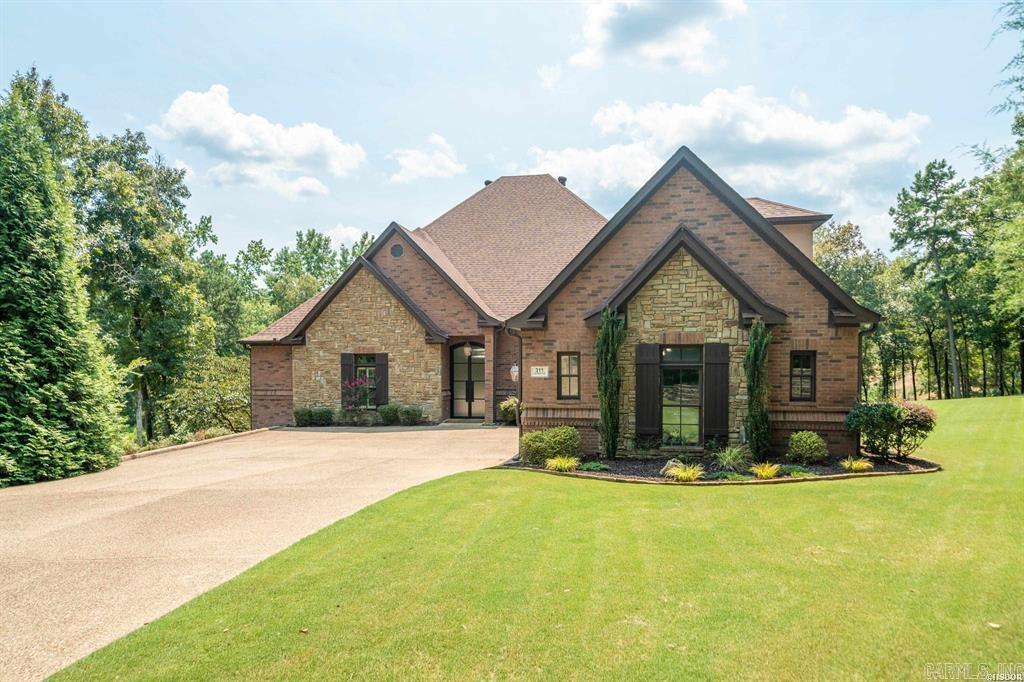 311 Oak Shores Circle Property Photo 1