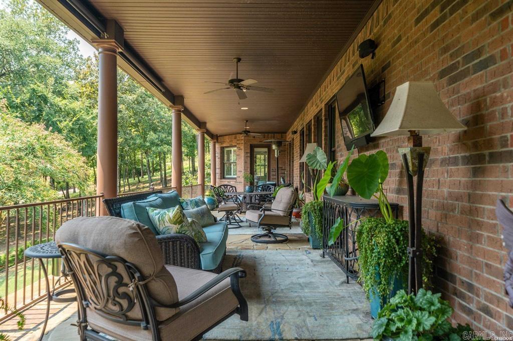 311 Oak Shores Circle Property Photo 15