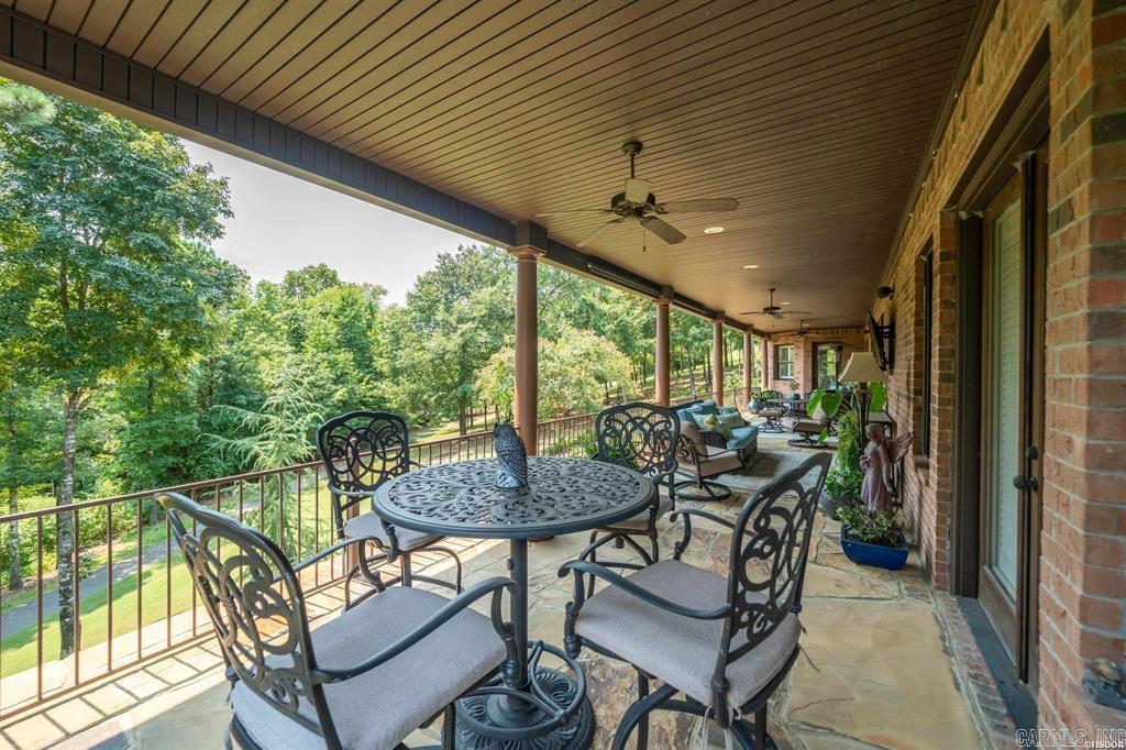 311 Oak Shores Circle Property Photo 16