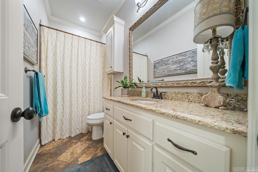 311 Oak Shores Circle Property Photo 29