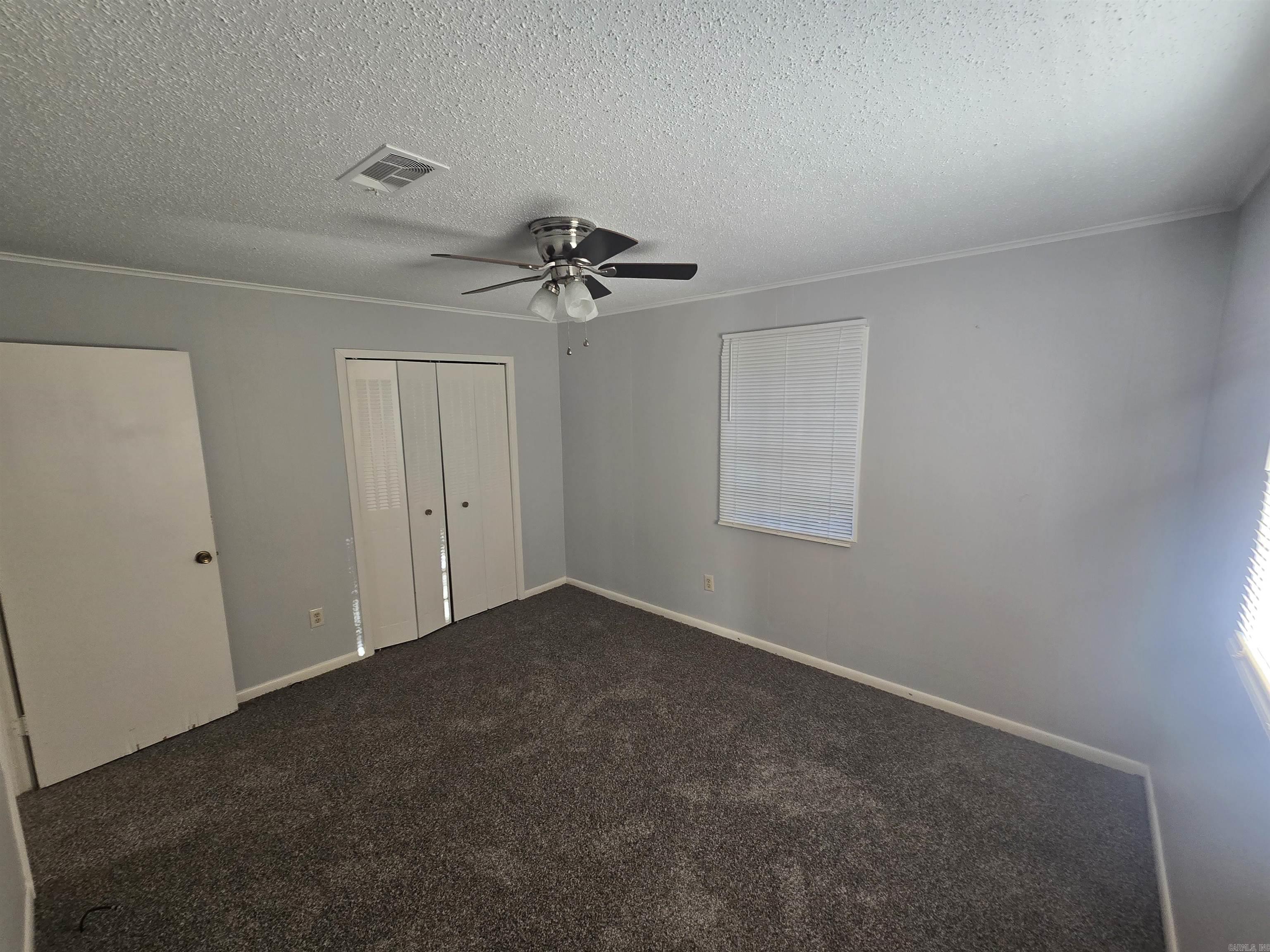 2204 Virginia Drive B Property Photo 7