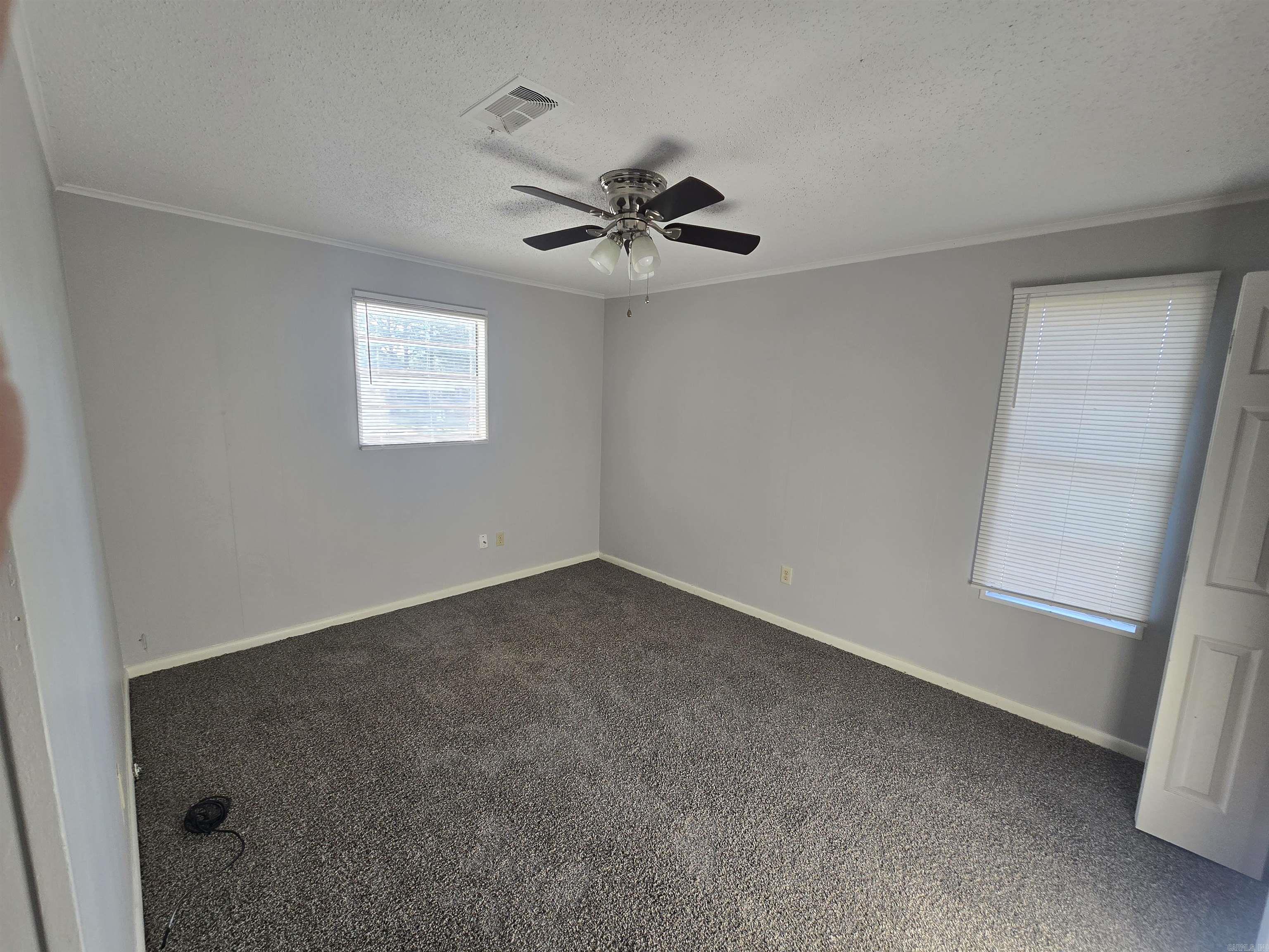 2204 Virginia Drive B Property Photo 9