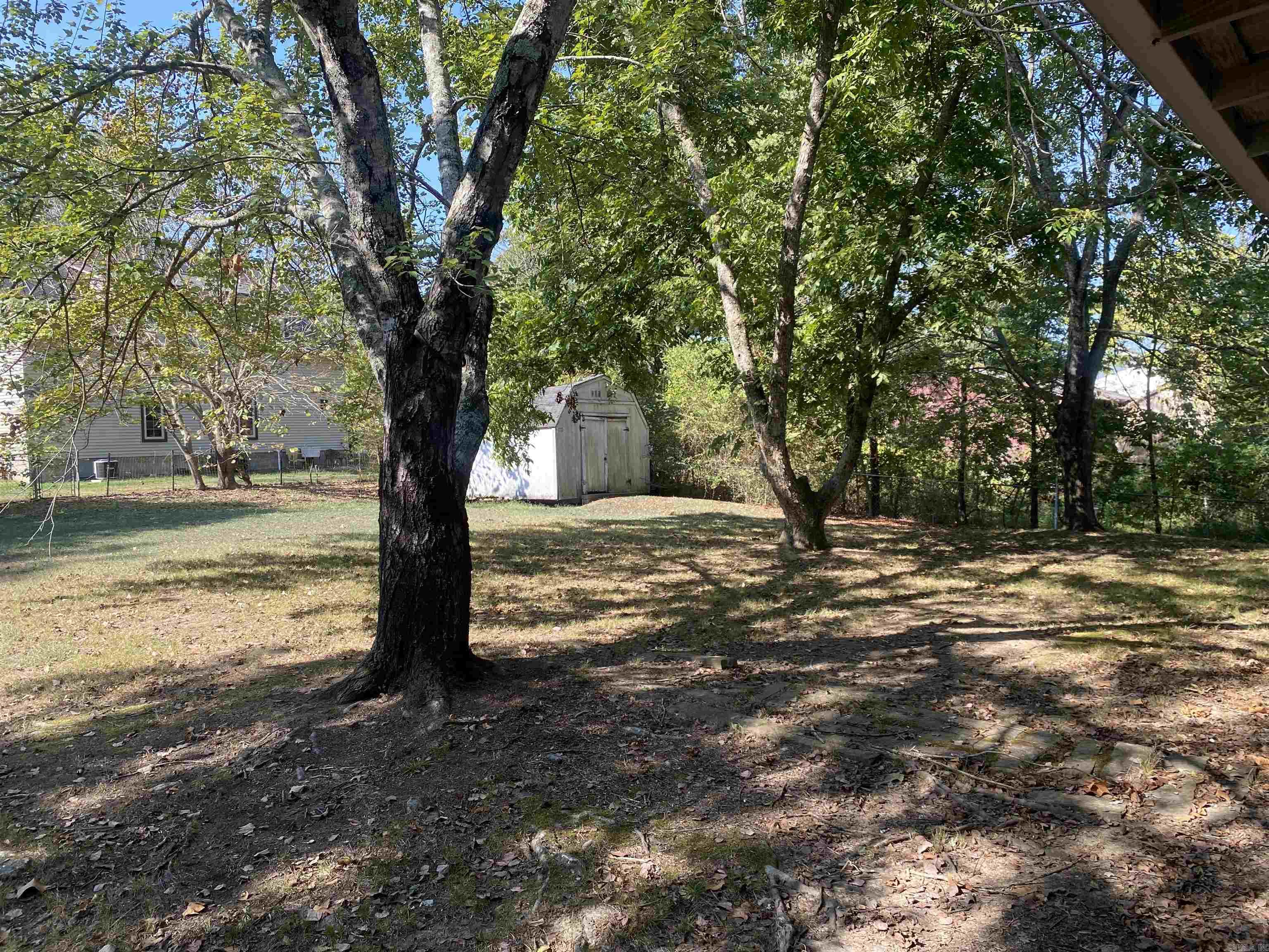 320 S George Street Property Photo 23