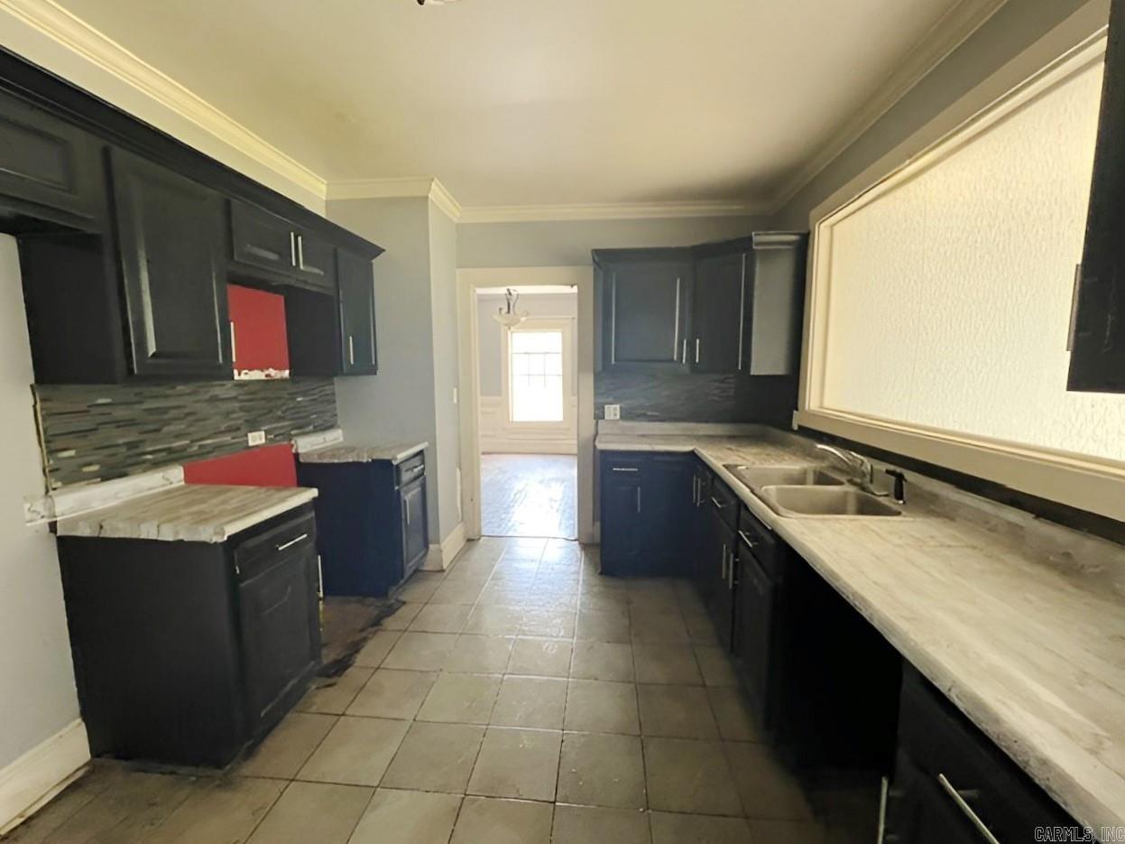 811 Dalton Street Property Photo 4