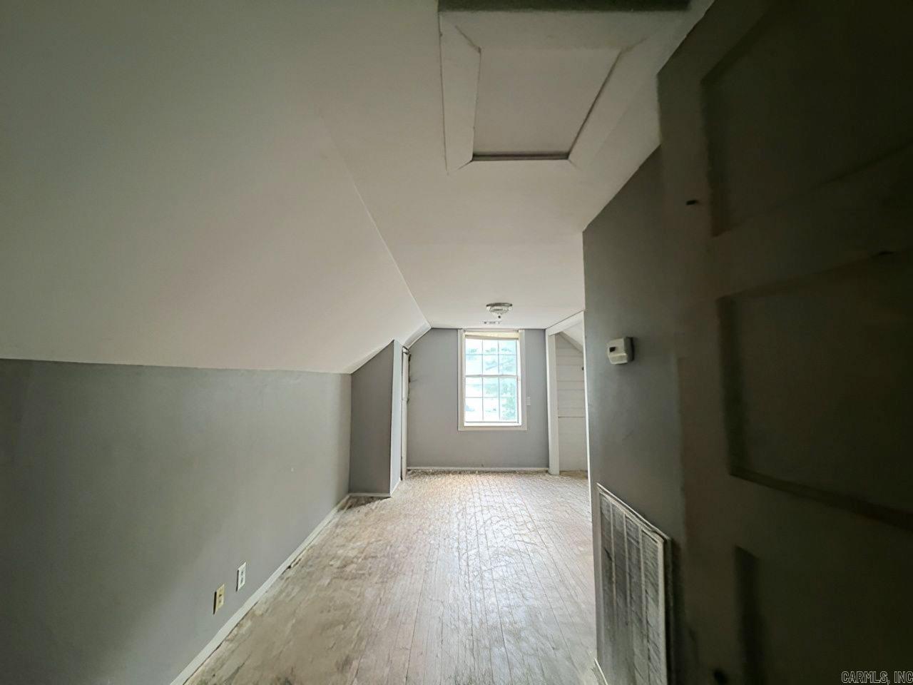 811 Dalton Street Property Photo 9