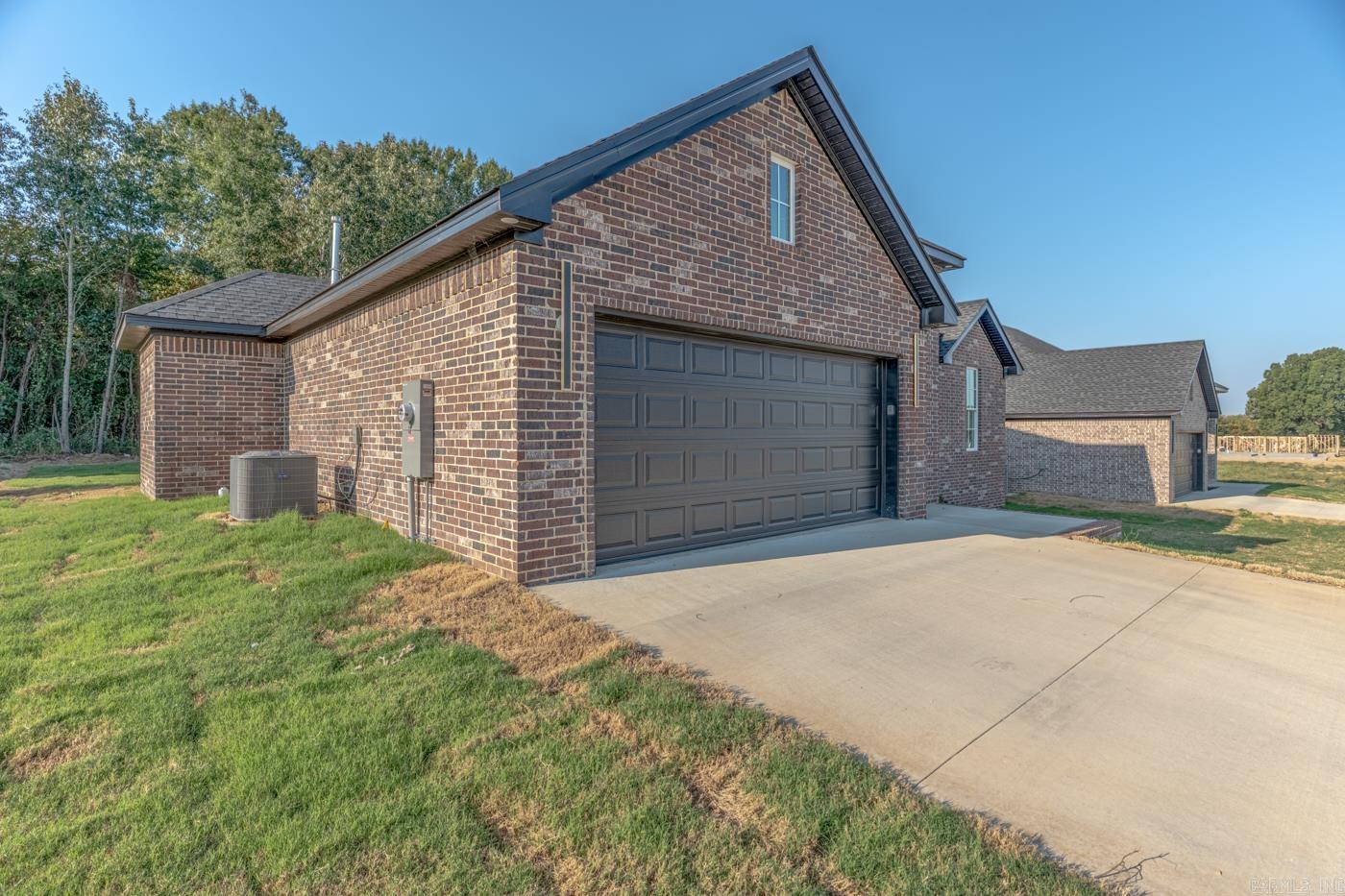 612 Cayson Street Property Photo 4