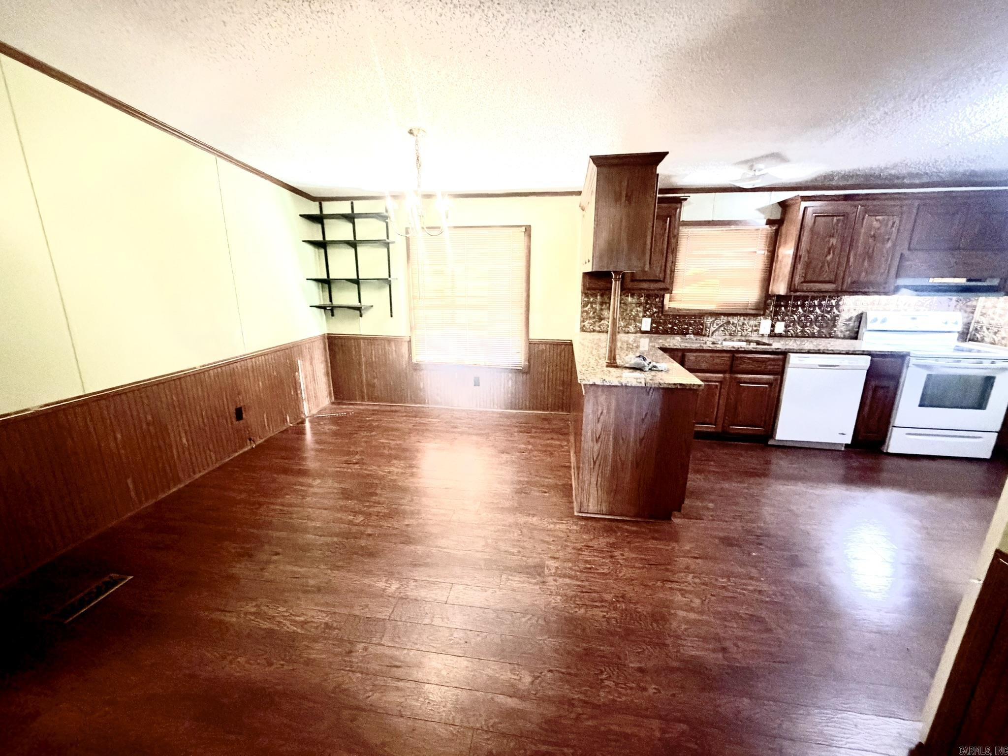 121 Joyner Street Property Photo 23