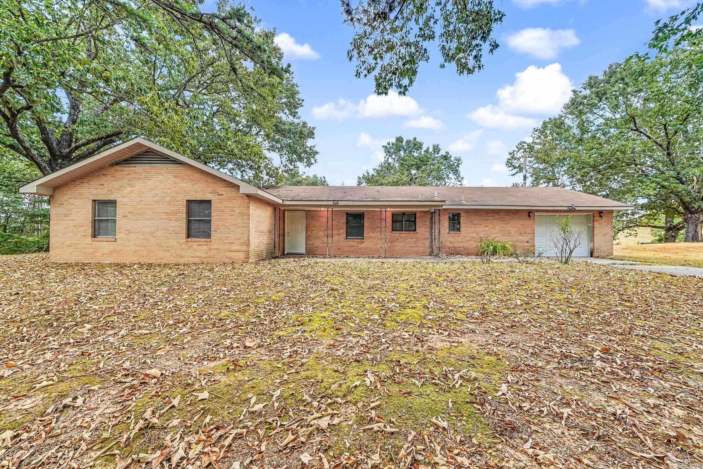 329 Benton Trail Property Photo 1