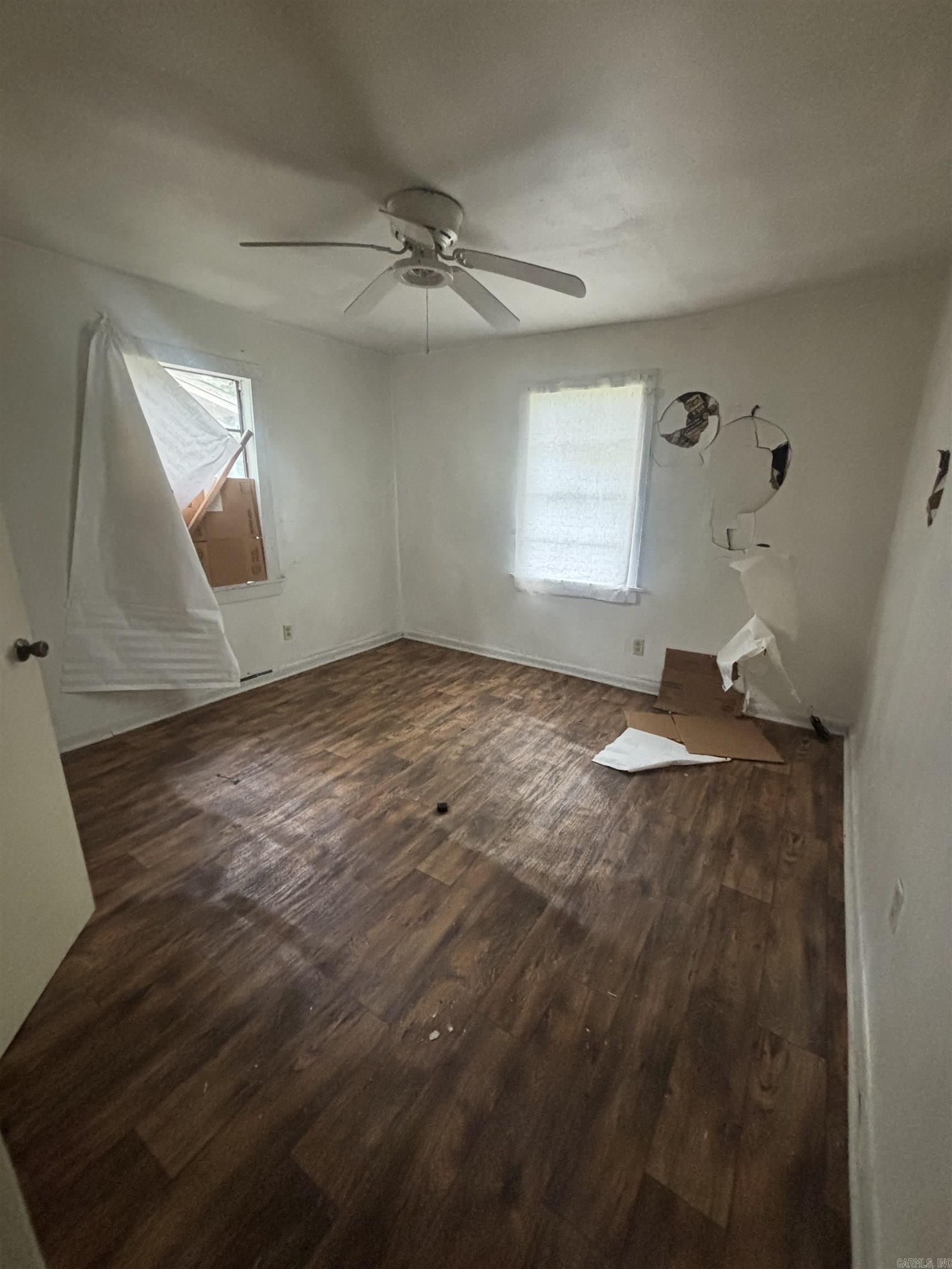 2701 W Pullen Property Photo 6