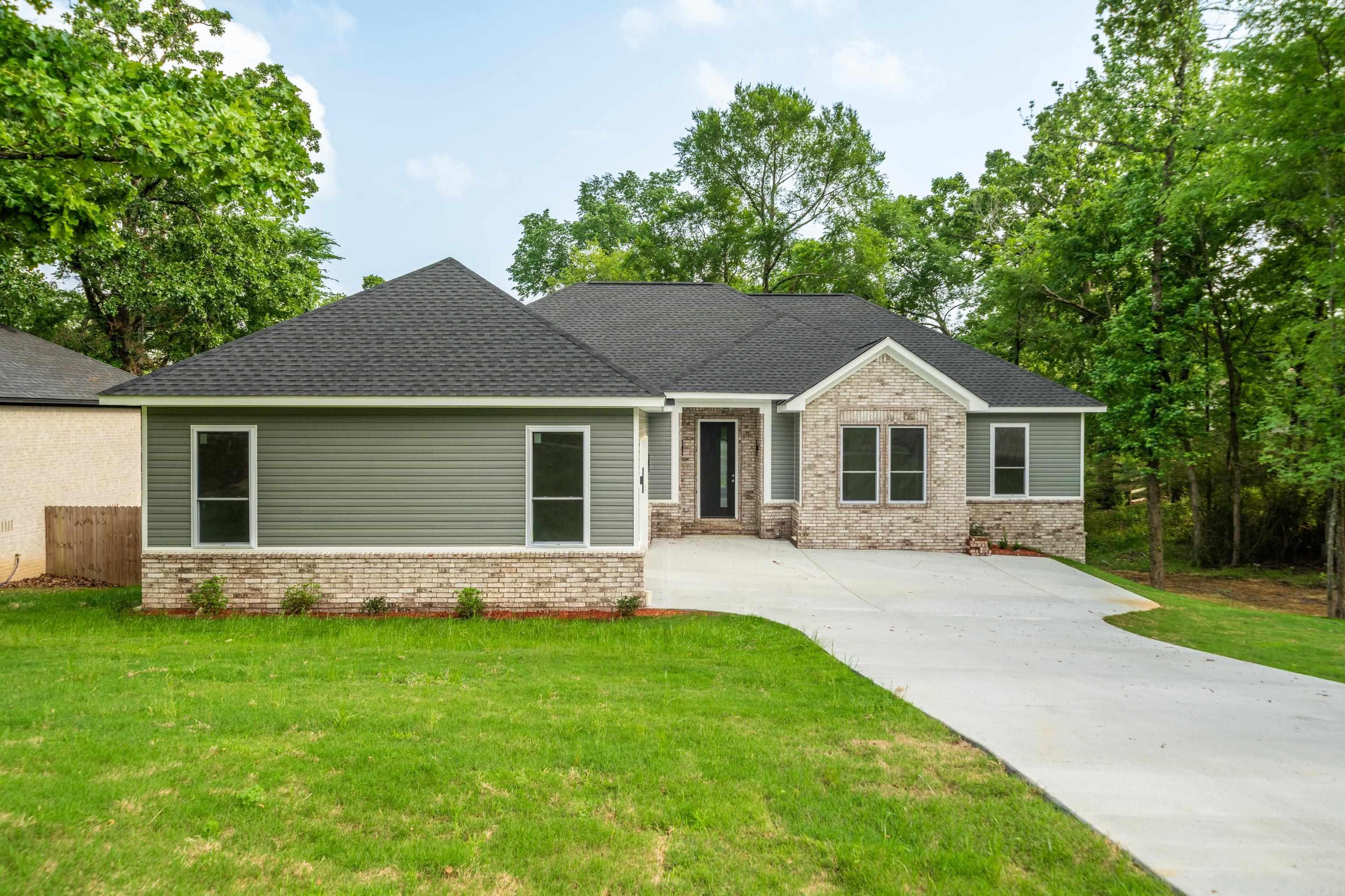 144 Skyline Drive