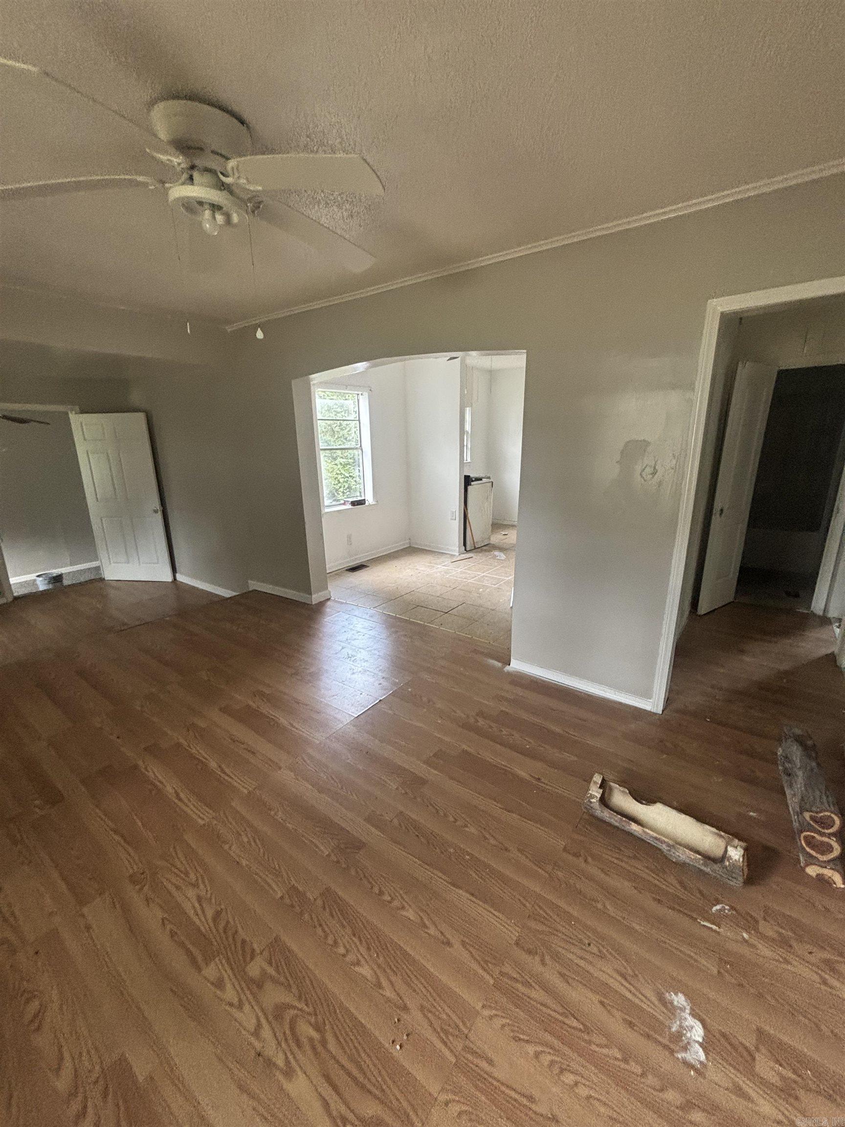 1901 W 29 Property Photo 4