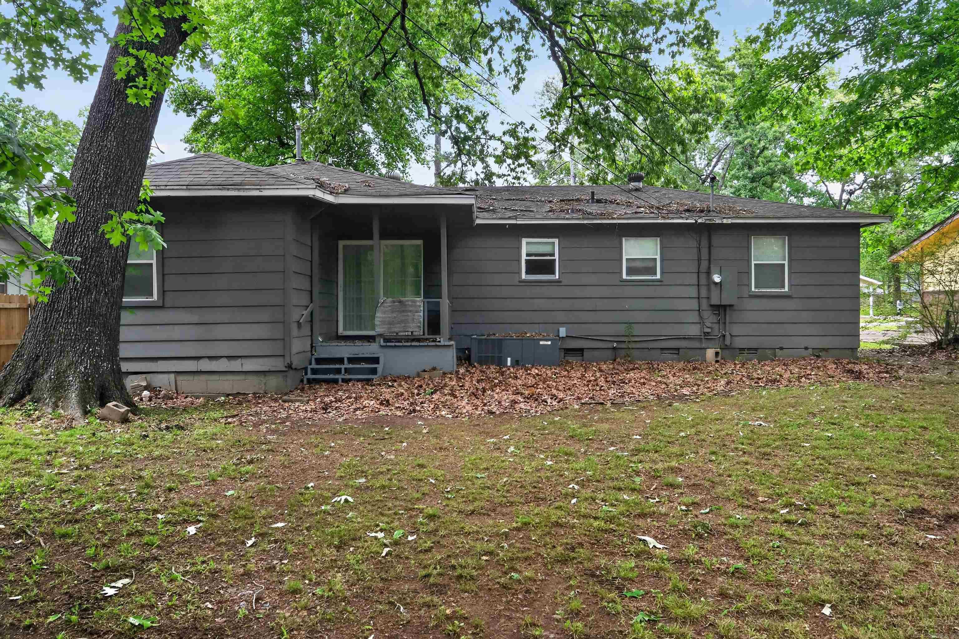 7719 Bradley Drive Property Photo 1