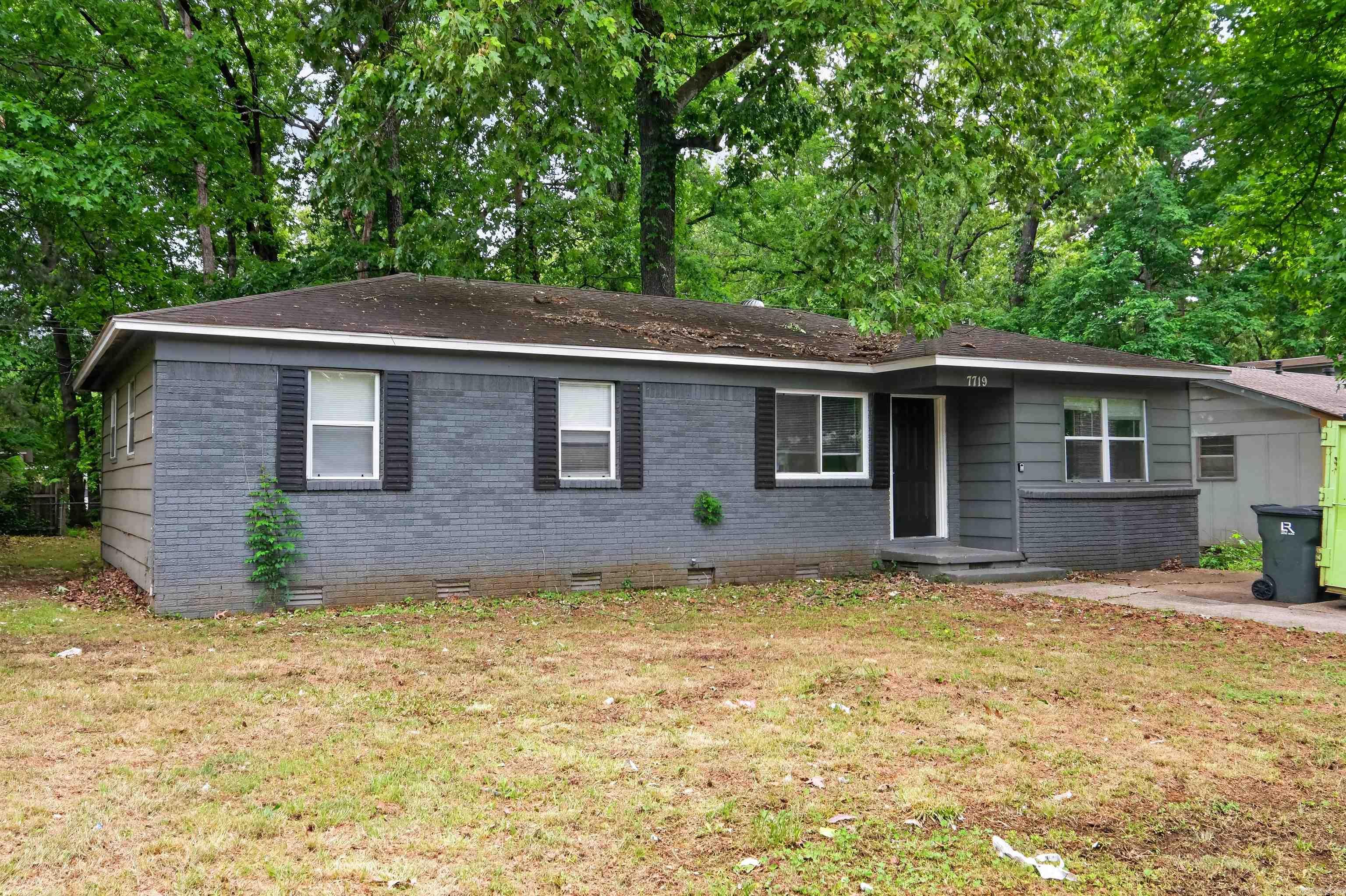 7719 Bradley Drive Property Photo 3