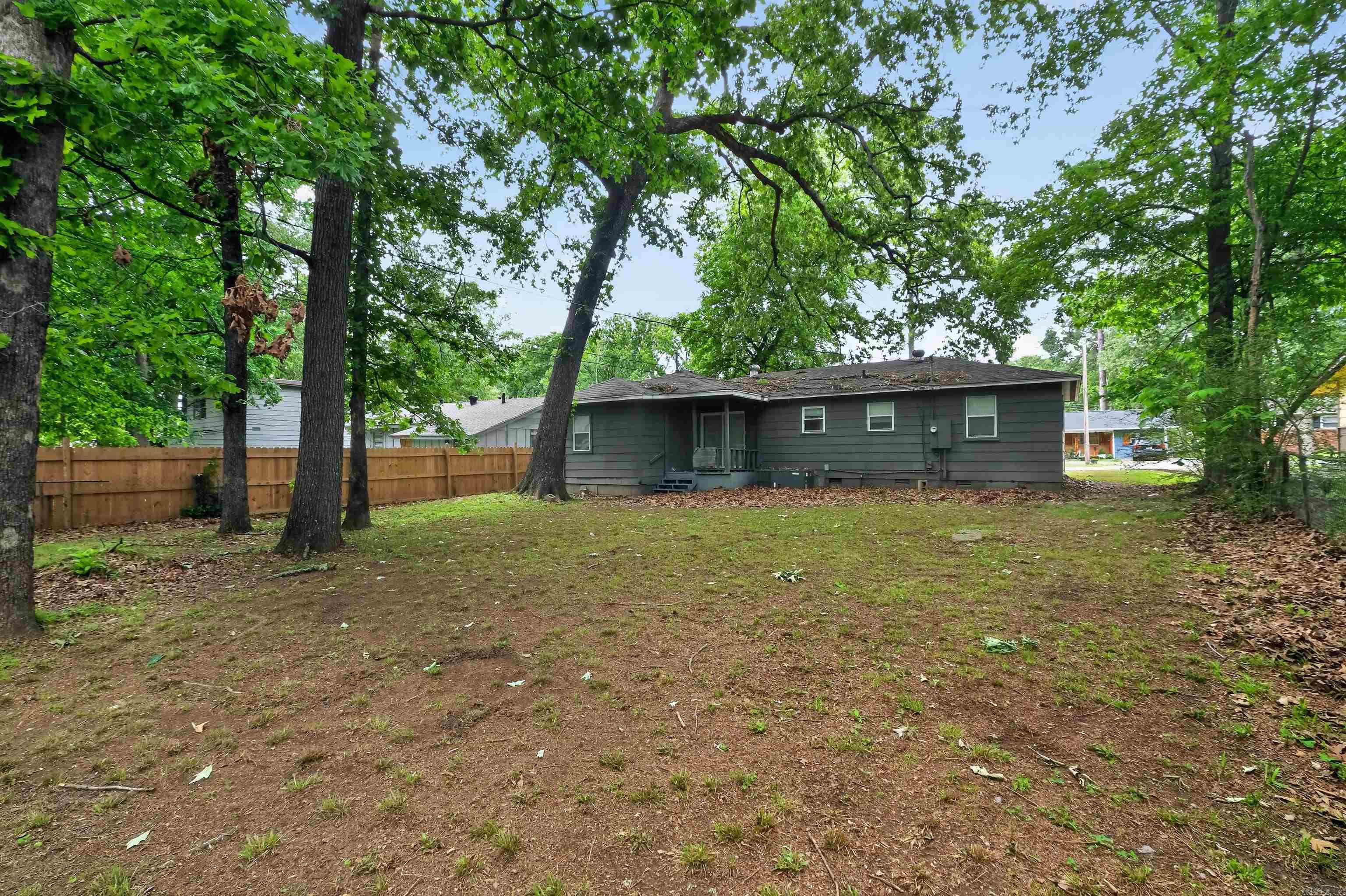 7719 Bradley Drive Property Photo 4
