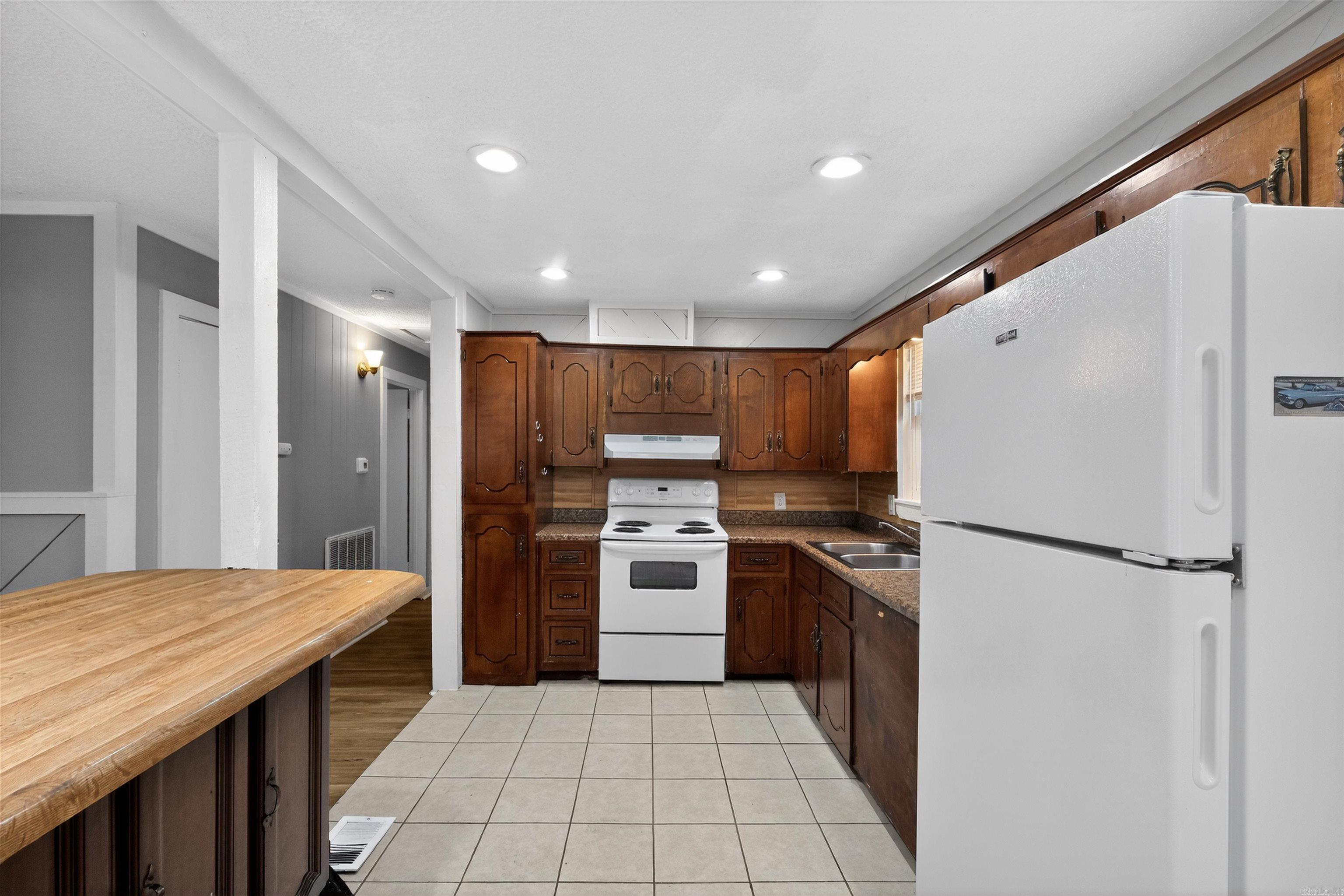 7719 Bradley Drive Property Photo 18