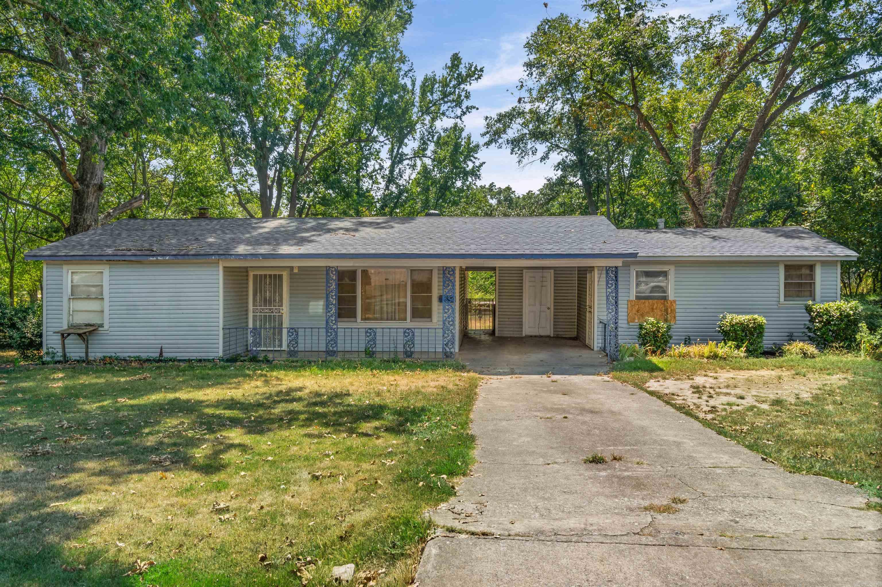 5011 W 55th Street Property Photo 1