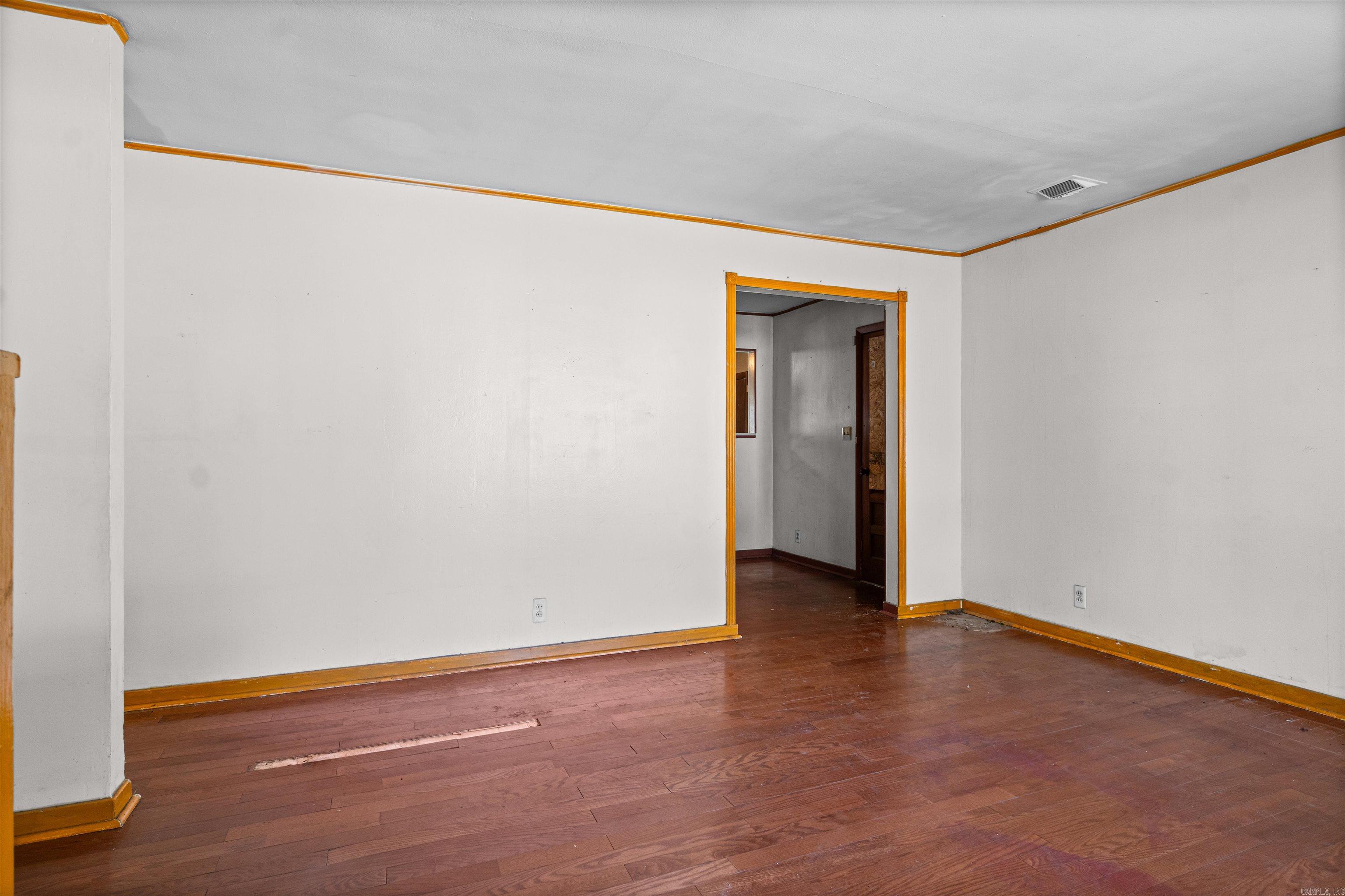 5011 W 55th Street Property Photo 6