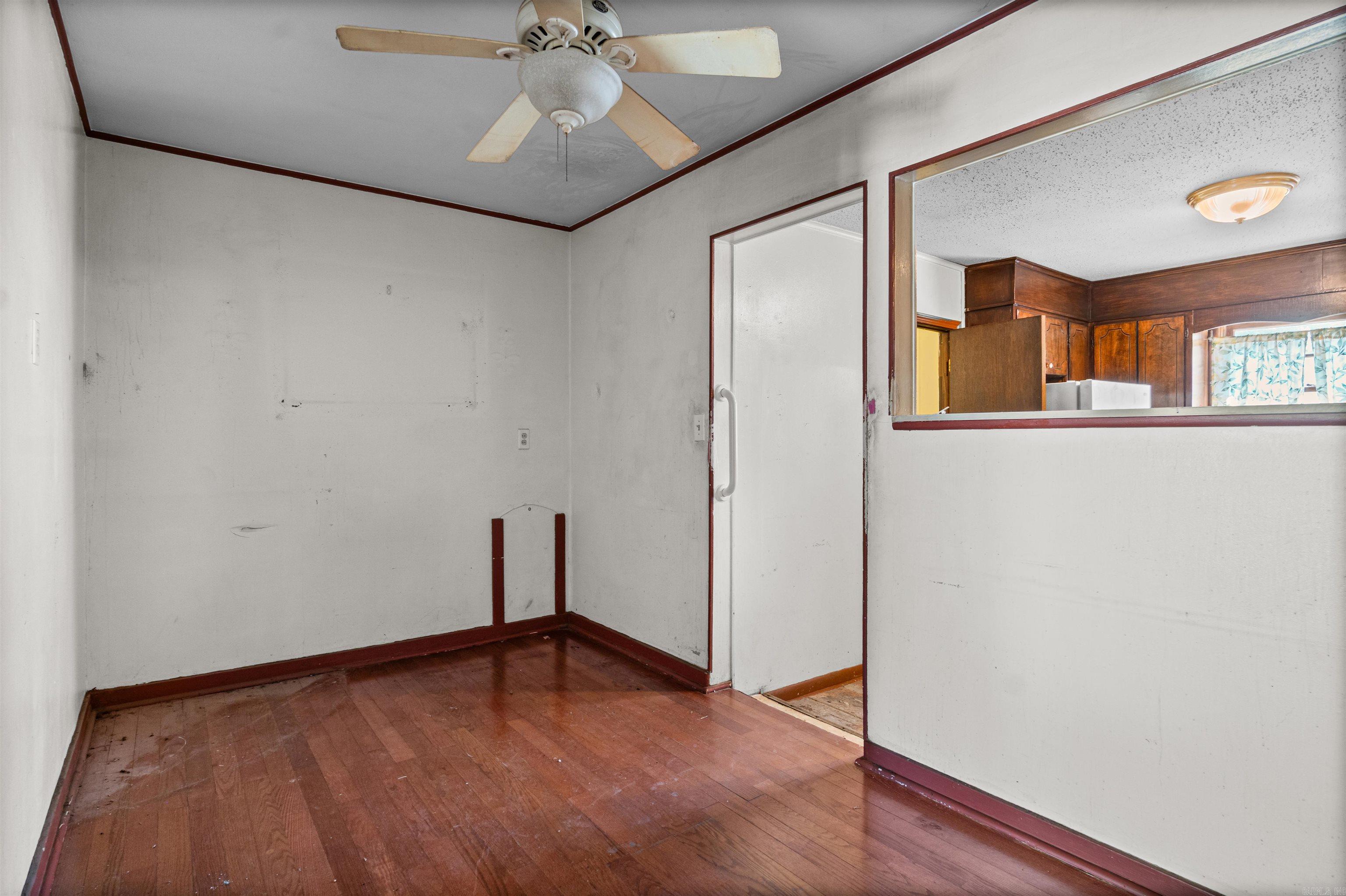 5011 W 55th Street Property Photo 9