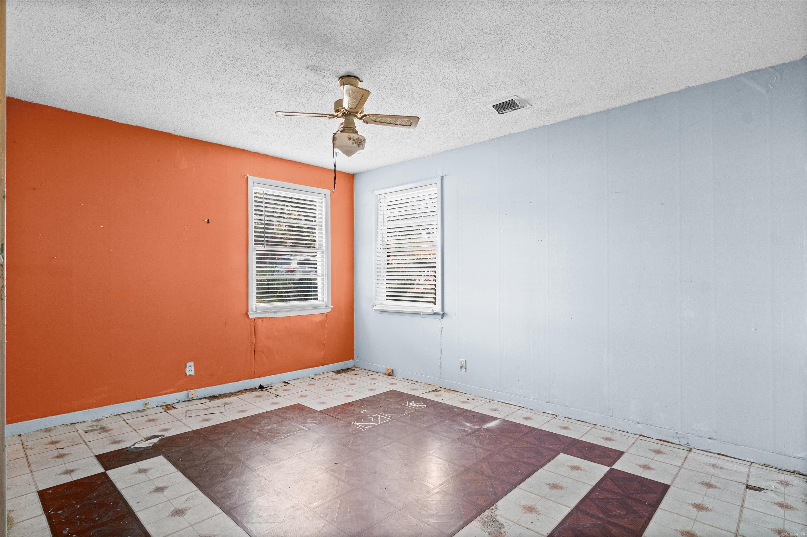 5011 W 55th Street Property Photo 10