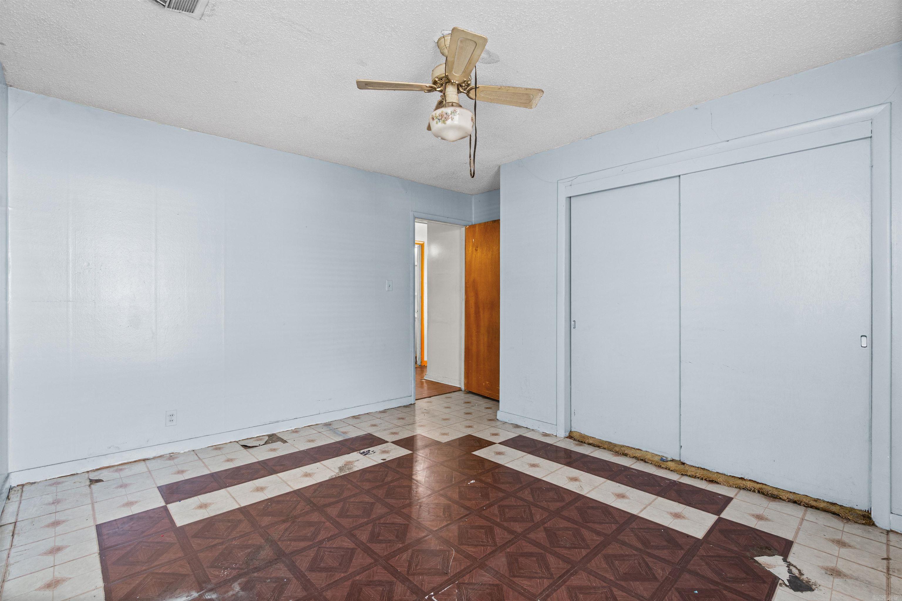 5011 W 55th Street Property Photo 11