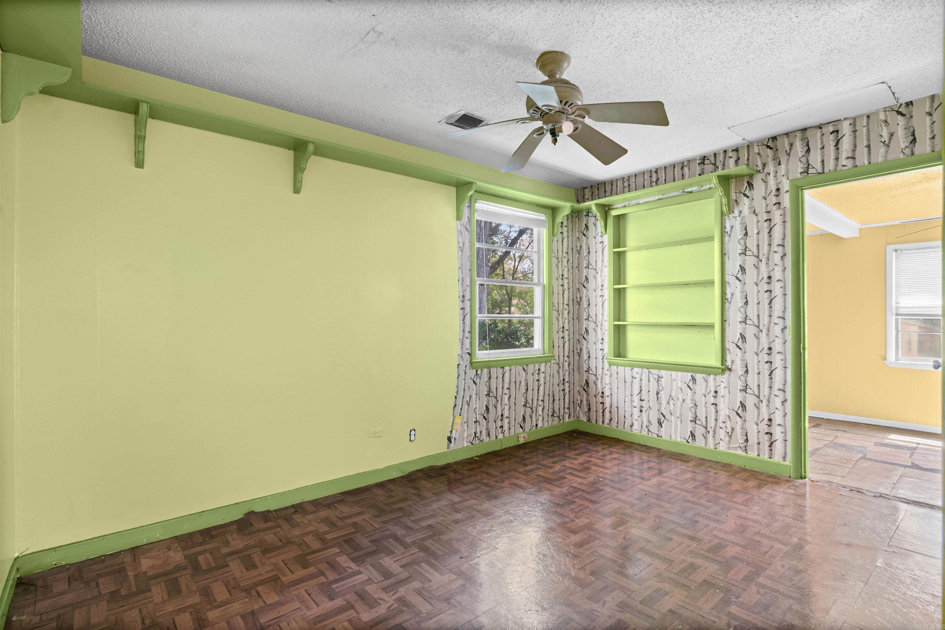 5011 W 55th Street Property Photo 12