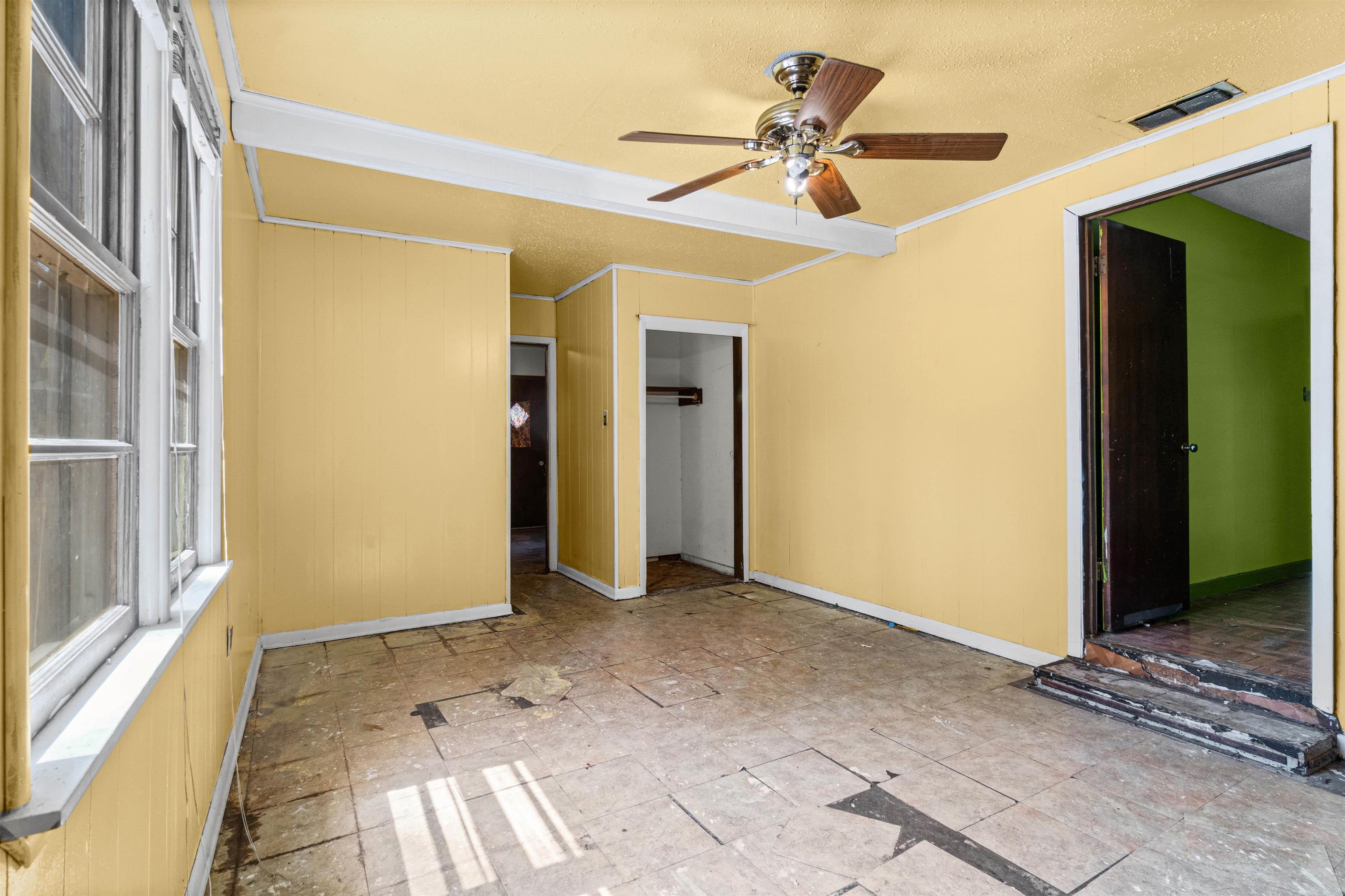 5011 W 55th Street Property Photo 15