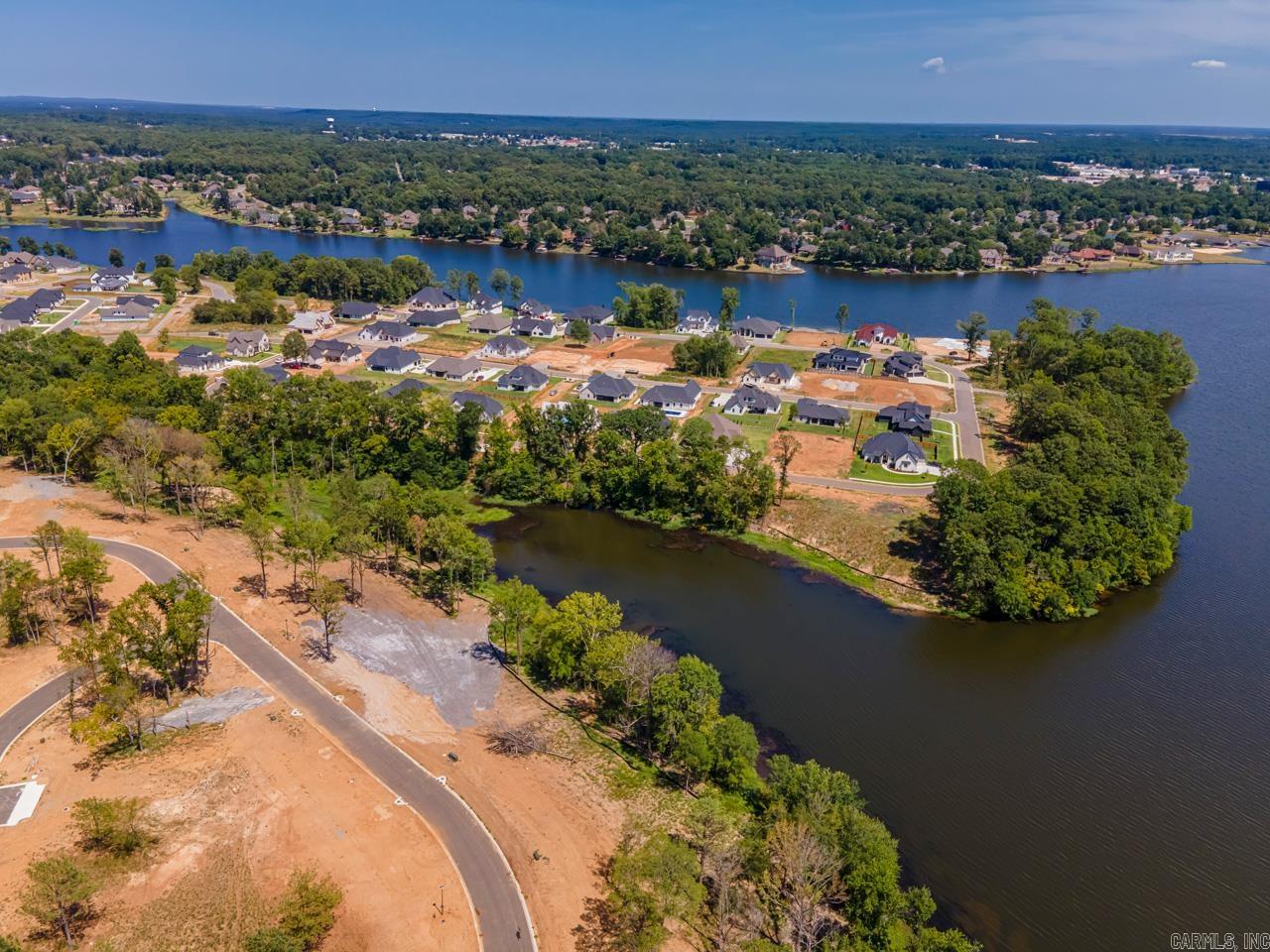 6125 Majestic Waters Dr Property Photo 1